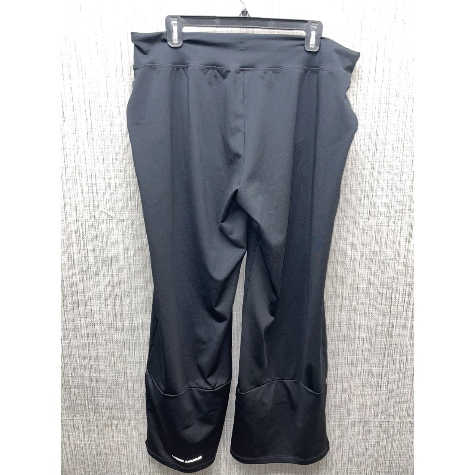 Under Armour Under Armour Sweatpants Women XL Black Stretchy Straight Leg Joggers Athletic Sweatpants Womens XL Size 40" / US 18 - 4 Thumbnail