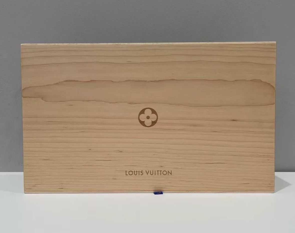 Louis Vuitton Louis Vuitton Mid Autumn Festival box 2412-Nextarrow Size ONE SIZE - 2 Thumbnail