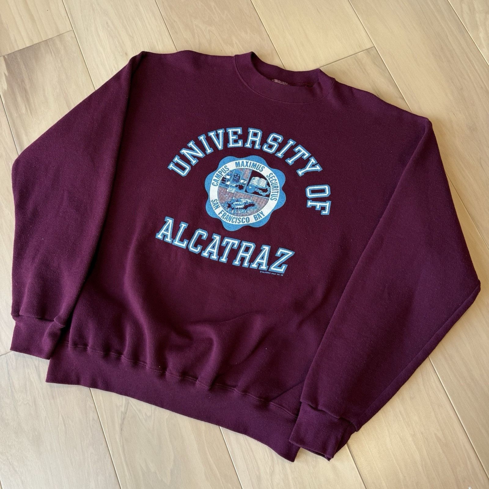 Vintage Vintage University of Alcatraz Sweatshirt XL Maroon 80s Size US XL / EU 56 / 4 - 8 Thumbnail