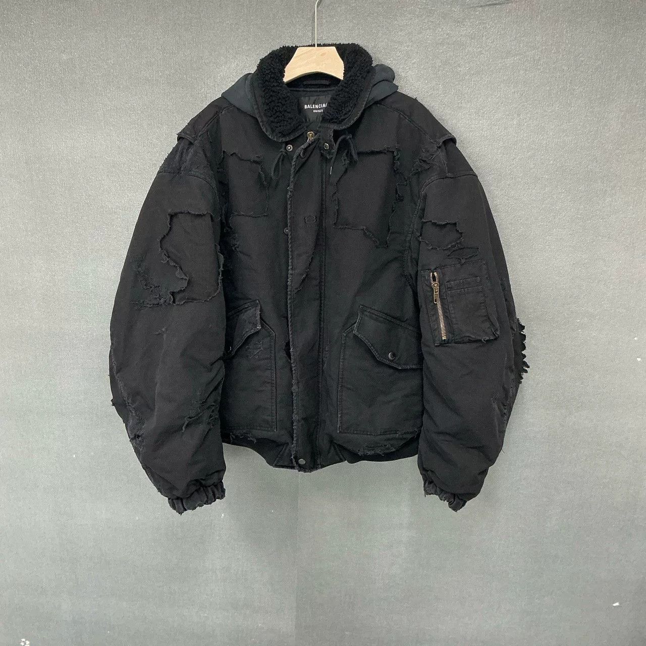 Balenciaga Balenciaga Item Designer Casual Size US S / EU 44-46 / 1 - 1 Thumbnail