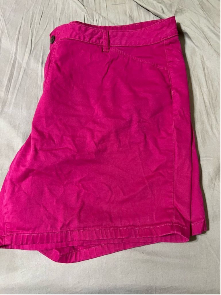 Top Of The World Women's St John's Bay Shorts Size 24W Pink Size ONE SIZE - 3 Thumbnail