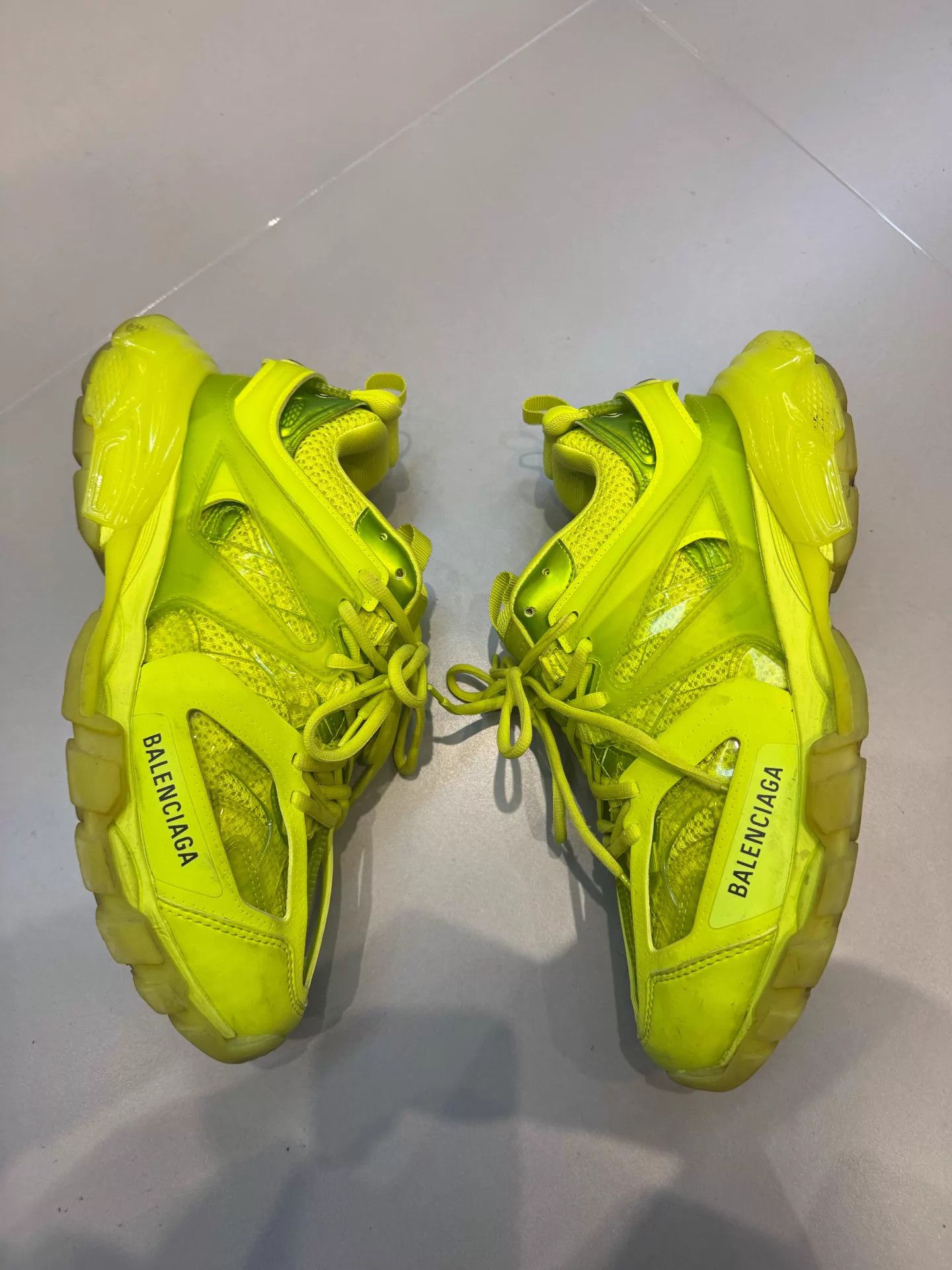 Balenciaga Balenciaga Track Fluorescent Green Dad Shoe 42 Size US 9 / EU 42 - 2 Thumbnail