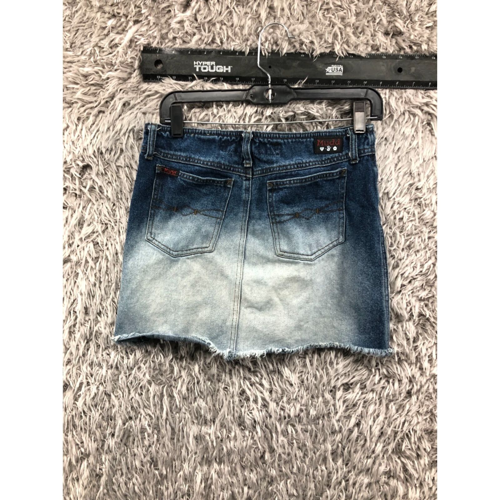 Denime Mudd Jeans Skirt Juniors Size 5 Midi Mini 2 Tone Medium Wash Denim Ruff Hewn Blue Size 27" / US 4 / IT 40 - 5 Thumbnail