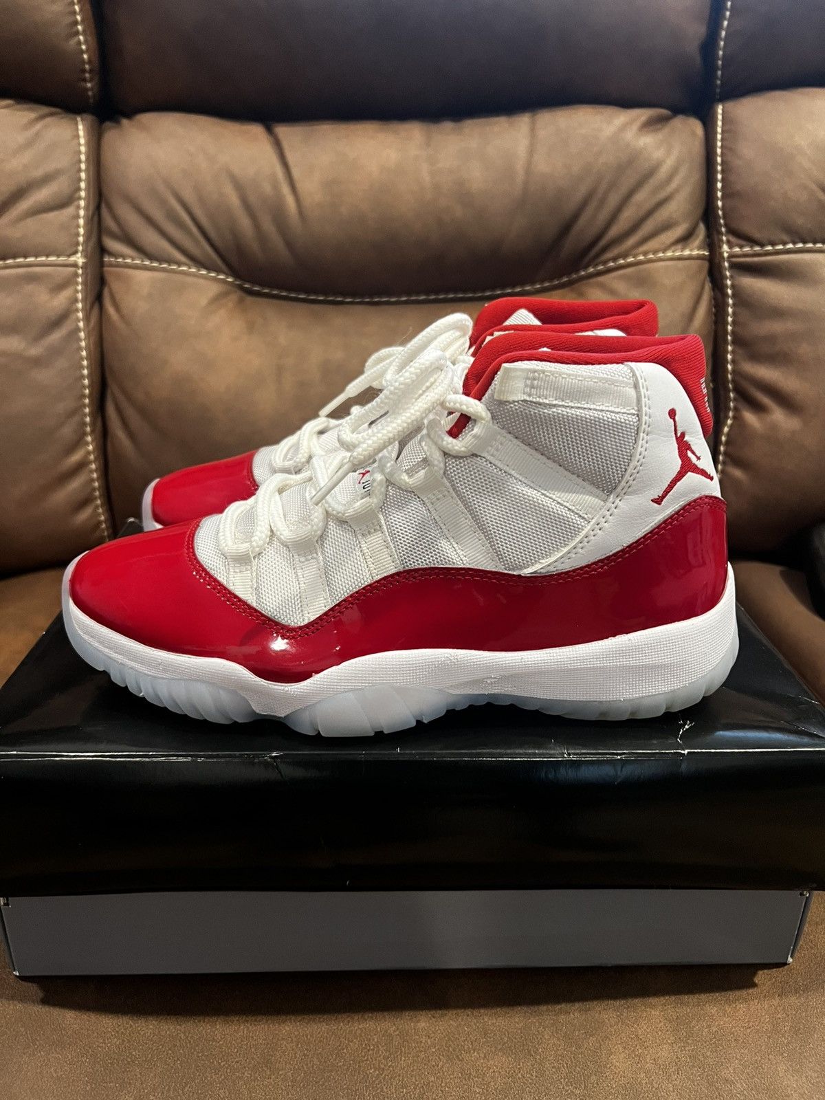 Jordan 11 Retro Cherry (2022)