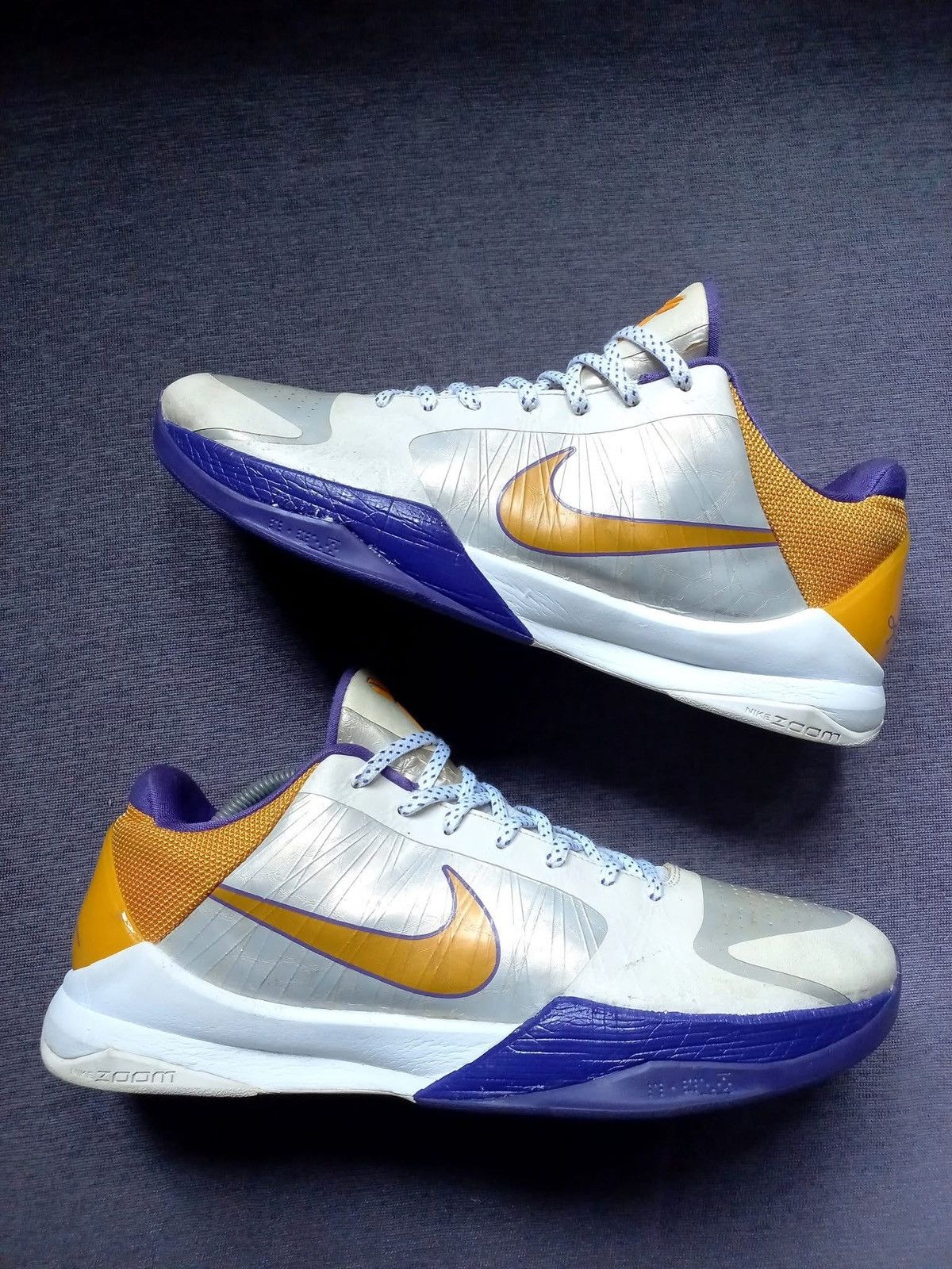 Nike Kobe 5 og from 2010 Size US 11.5 / EU 44-45 - 4 Thumbnail