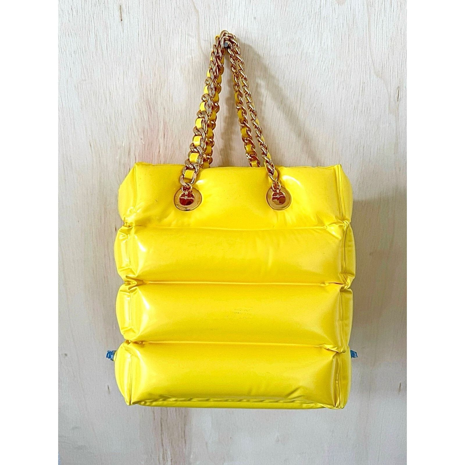Moschino SS23 Moschino Yellow Inflatable Pool Float PVC Tote Bag Size ONE SIZE - 6 Thumbnail