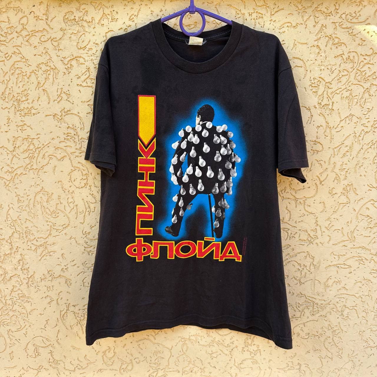 Band Tees Vintage RARE PINK FLOYD ROCK BAND TOUR 80S TSHIRT Size US XL / EU 56 / 4 - 1 Thumbnail