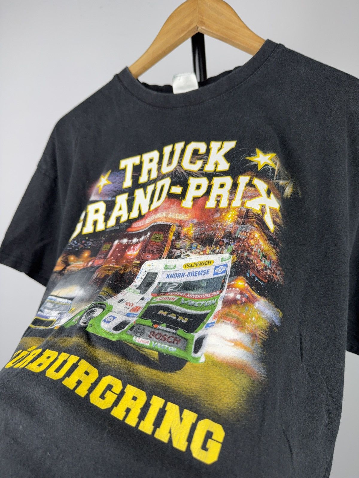 Vintage Truck Grand Prix Nurburgring 2016 MAN Racing T-Shirt Size US L / EU 52-54 / 3 - 5 Thumbnail