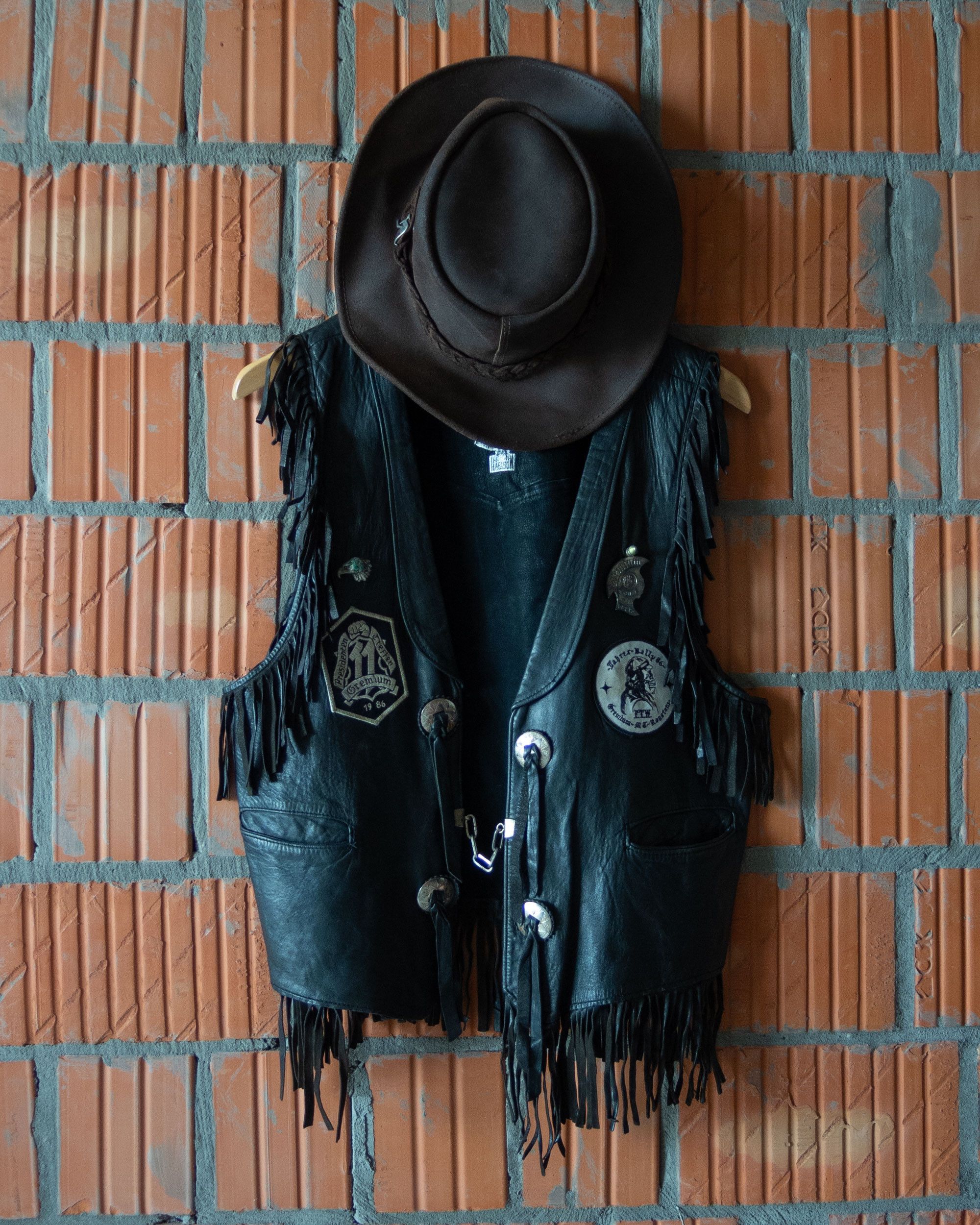 Japanese Brand Vintage biker leather Haelson vest Size US L / EU 52-54 / 3 - 4 Thumbnail