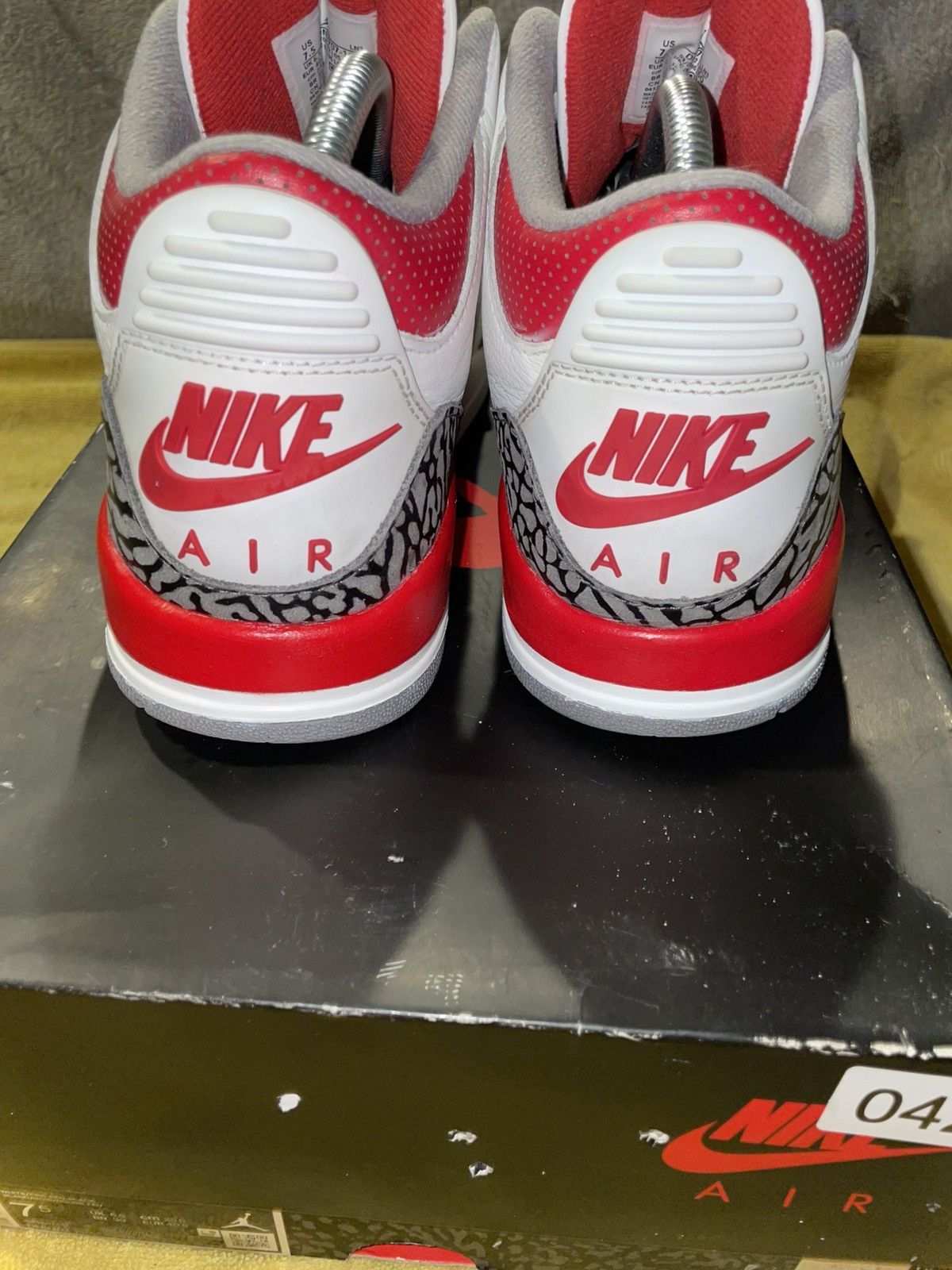 Jordan Brand Jordan 3 Fire Red Size US 7.5 / EU 40-41 - 8 Thumbnail