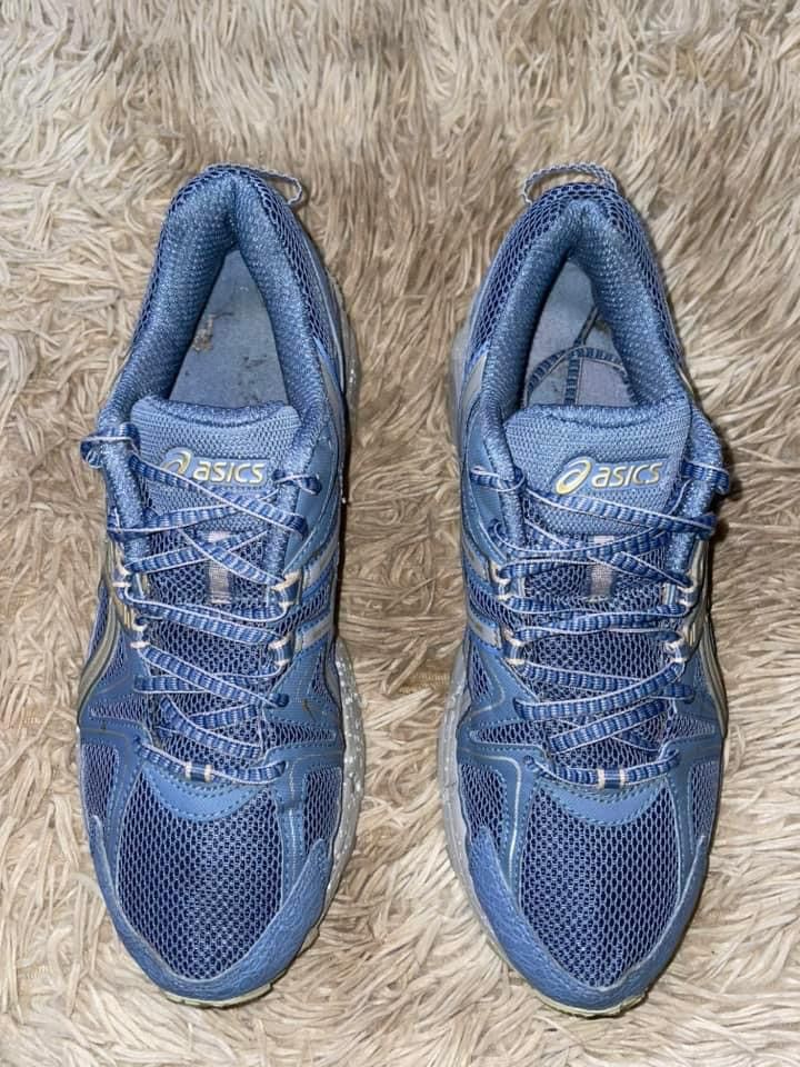 Asics Asics Kahana 8 Size US 8.5 / EU 41-42 - 1 Thumbnail