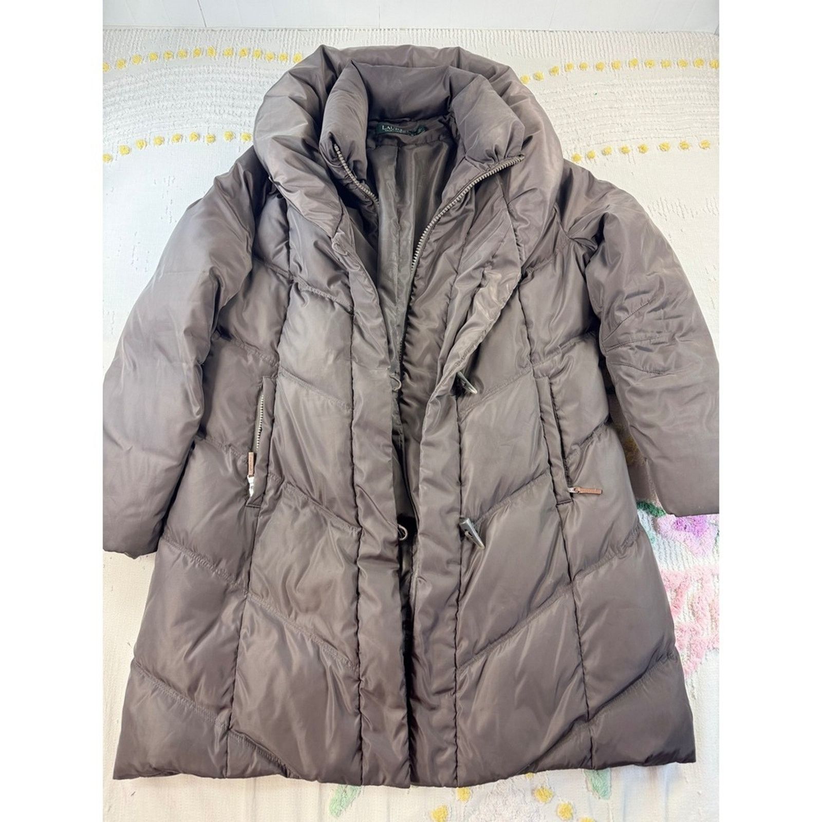 Lauren Ralph Lauren Lauren Ralph Lauren Womens Taupe Down Filled Puffer Toggle L Size L / US 10 / IT 46 - 4 Thumbnail
