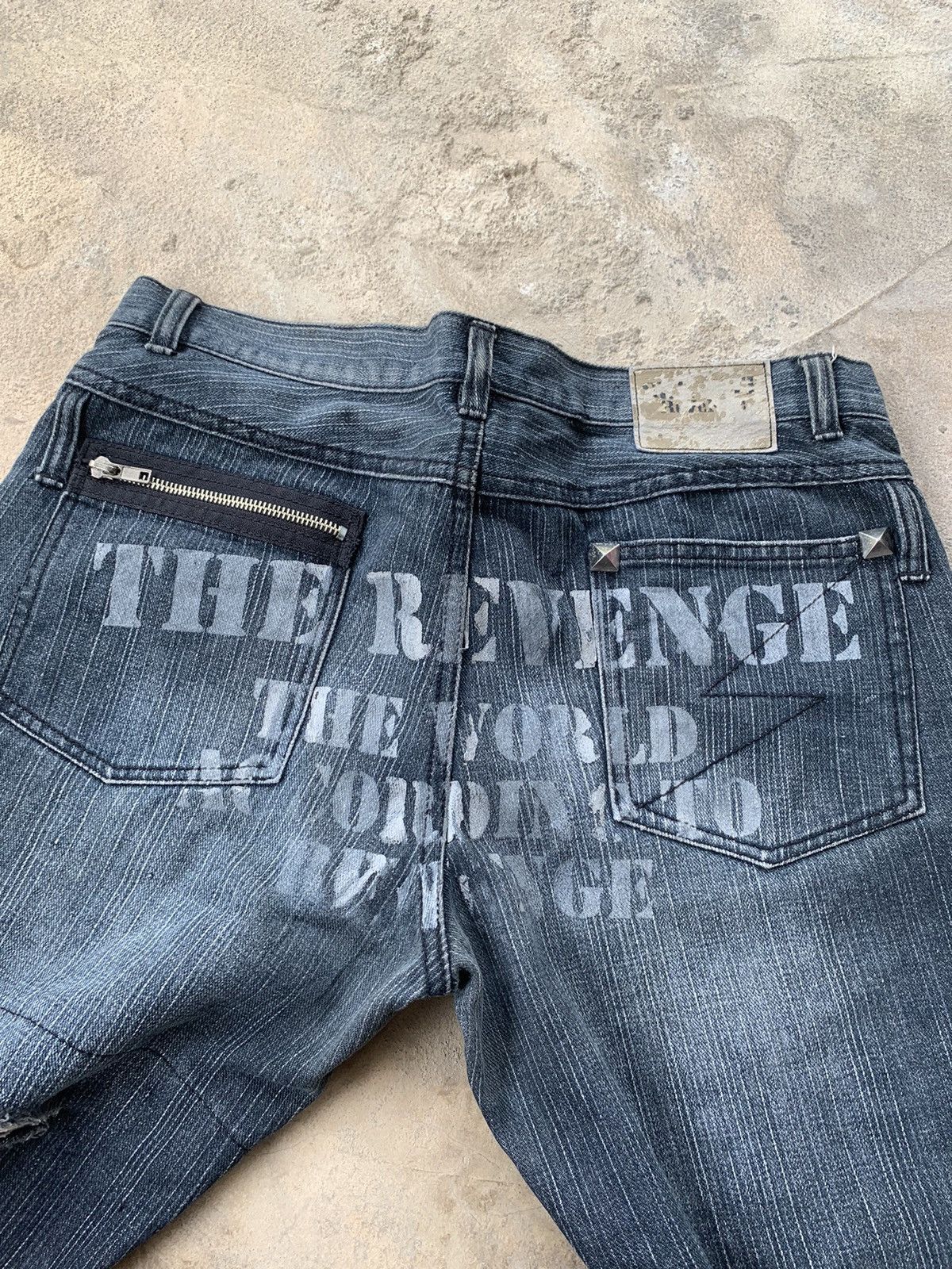 If Six Was Nine × Japanese Brand × Le Grande Bleu (L.G.B.) Rare Sex Pot Revenge Skull Punk Distressed Denim☠️🎌 Size US 33 - 15 Thumbnail