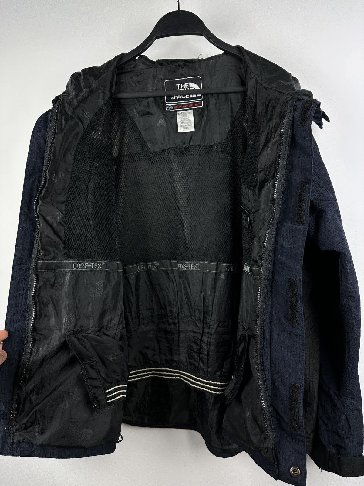 The North Face × Vintage Vintage 90s The North Face GoreTex XCR Summit Series Jacket Size US M / EU 48-50 / 2 - 16 Thumbnail