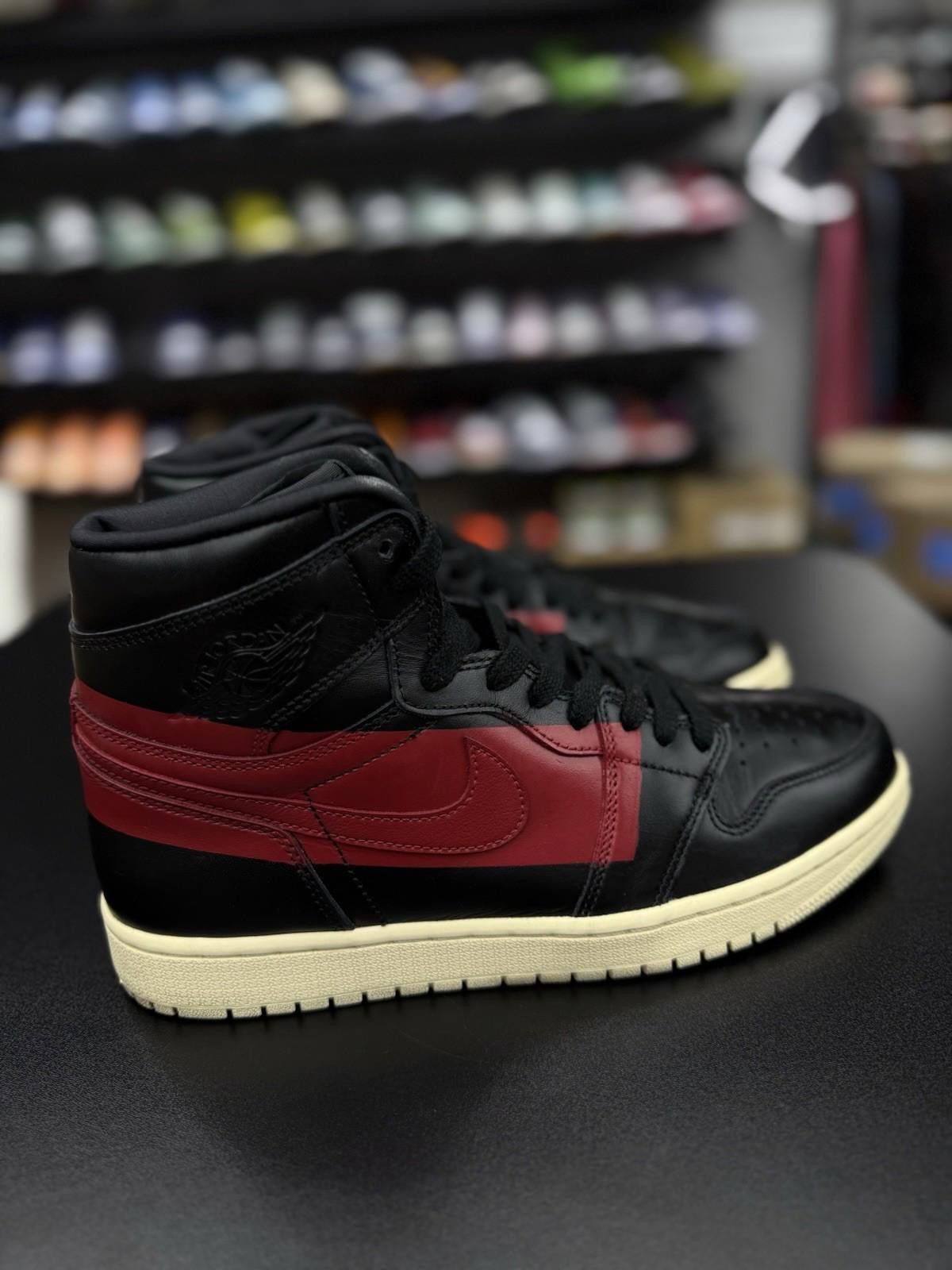 Jordan Brand Air Jordan 1 Retro OG Defiant Couture (10) BQ6682-006 Nike Size US 10 / EU 43 - 2 Thumbnail