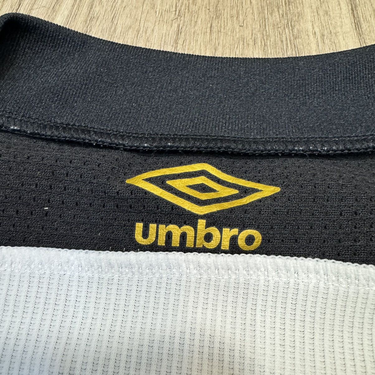Umbro Osaka Gamba player issued /worn training jersey #23 Size US S / EU 44-46 / 1 - 9 Thumbnail
