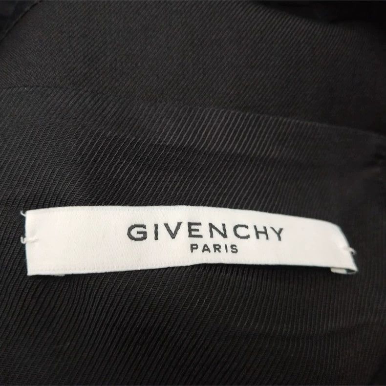 Givenchy Givenchy Wool solid color lapel long-sleeve blazer size 48 Size US M / EU 48-50 / 2 - 4 Thumbnail