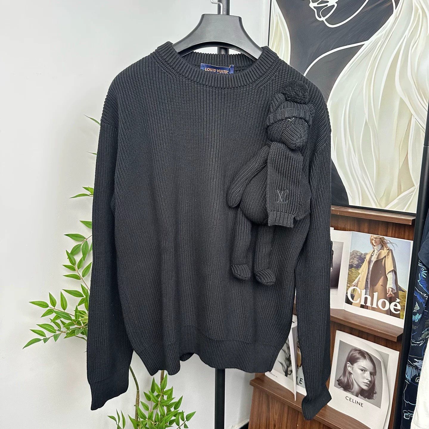 Louis Vuitton Louis Vuitton Teddy Bear Sweater M Size M / US 6-8 / IT 42-44 - 1 Thumbnail