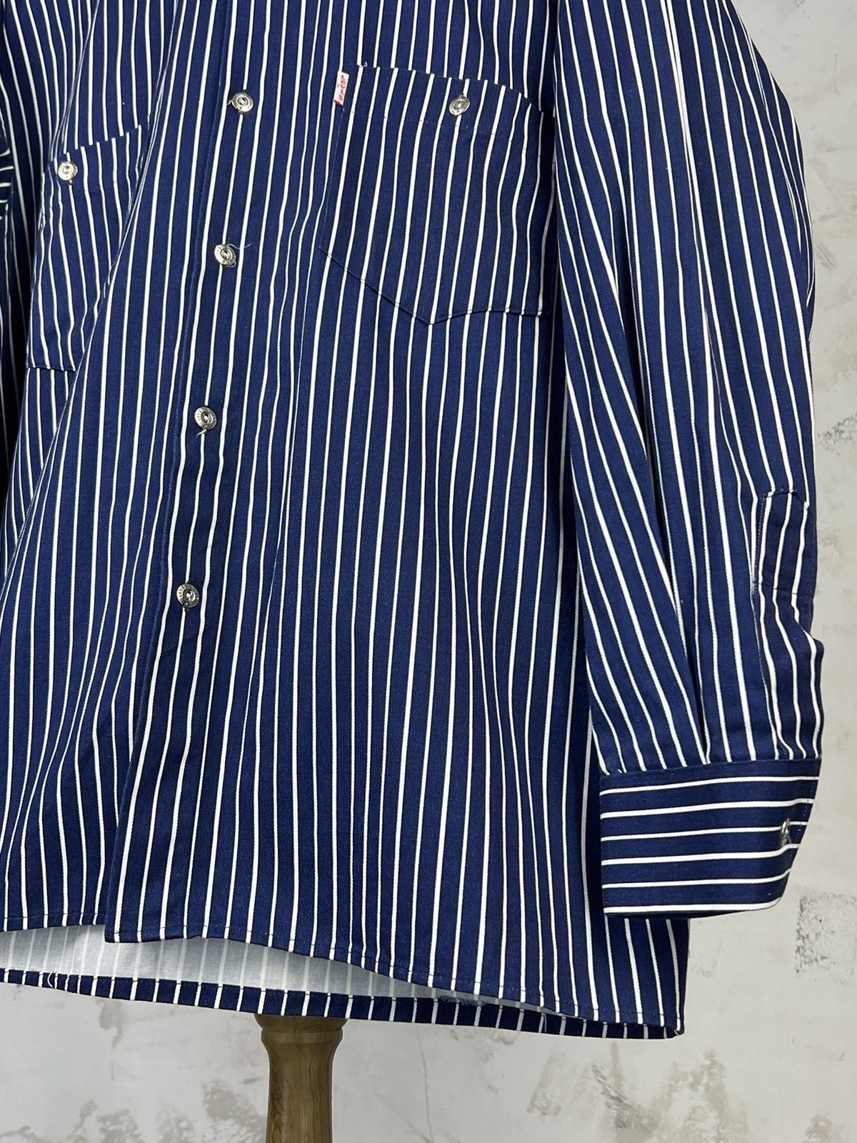 Levi's Vintage Levi’s Pinstripe Button Up Shirt Size L - XL Size US L / EU 52-54 / 3 - 4 Thumbnail