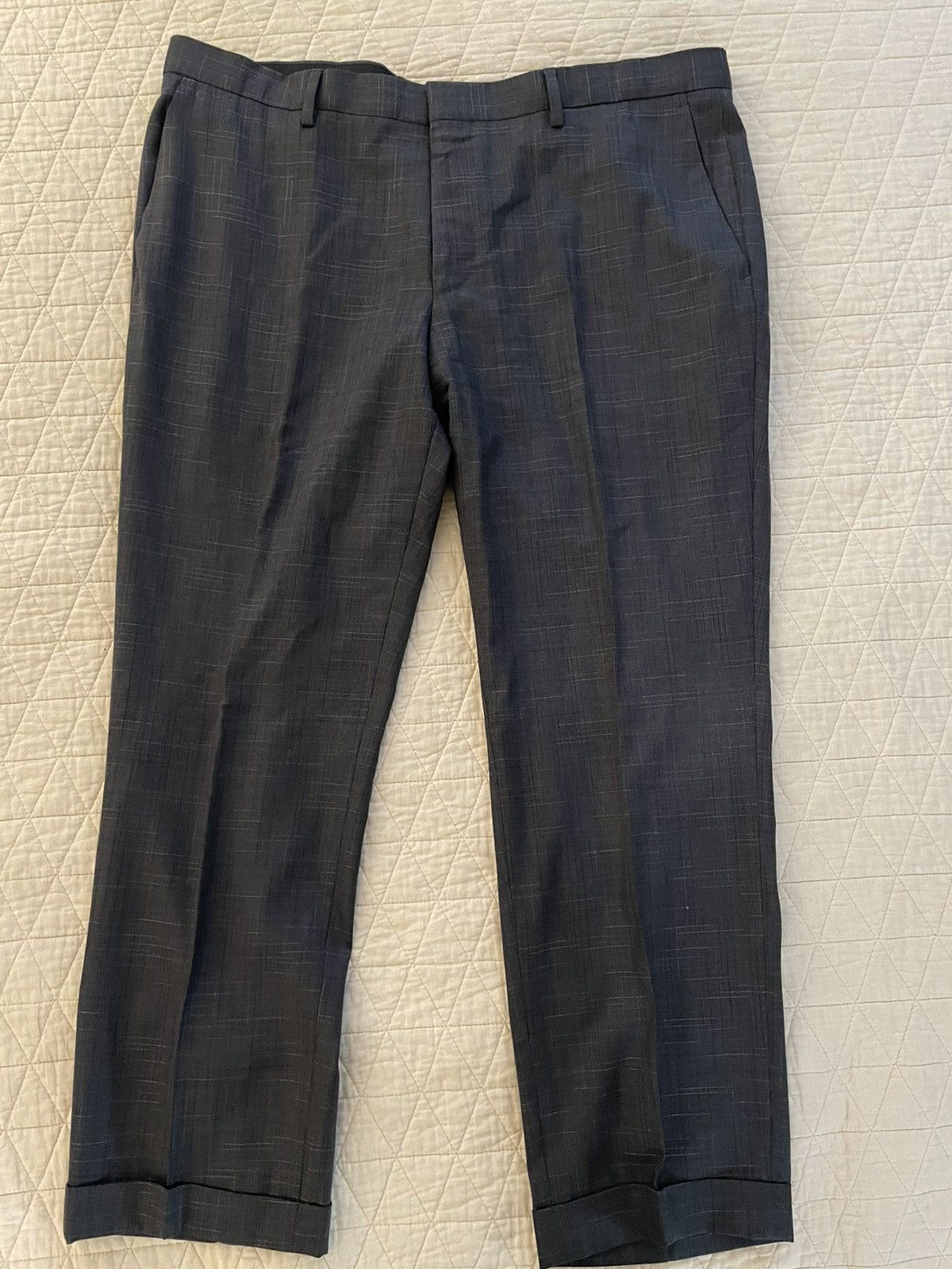 Hugo Boss Huge3/Genius2 Wool and Silk Finely Textured Fleck Suit Size 46R - 12 Thumbnail