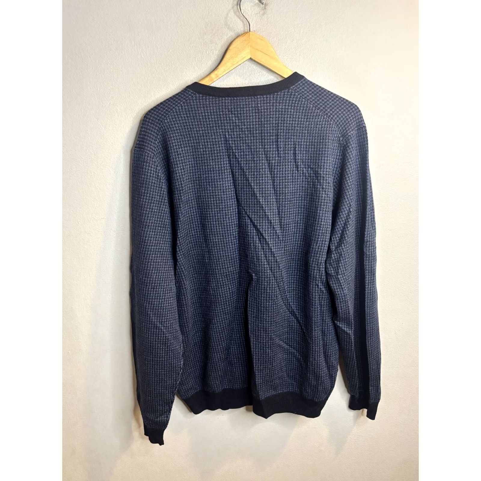 Brooks Brothers Brooks Brothers Sweater Mens XL Blue Check V-Neck Wool Knit Pullover Short Pattern Vintage No Size US XL / EU 56 / 4 - 4 Thumbnail