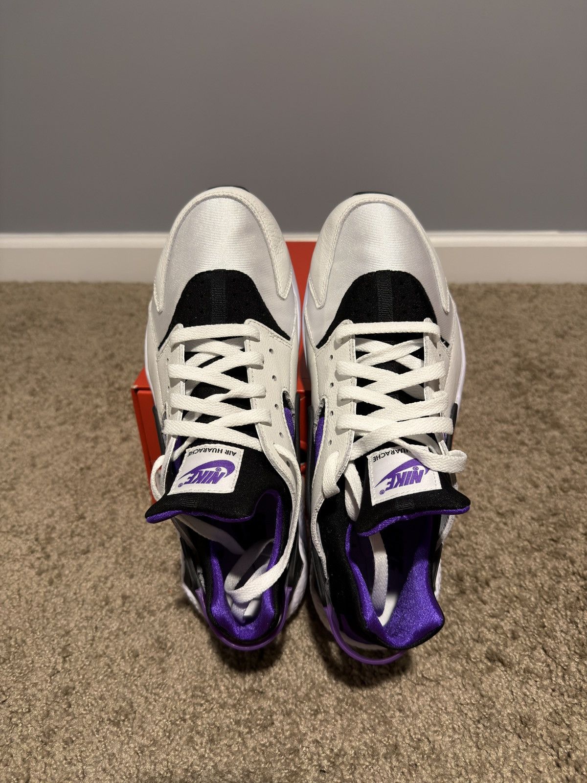 Nike 2018 Nike Air Huarache Run '91 "Purple Punch" Size US 11 / EU 44 - 4 Thumbnail