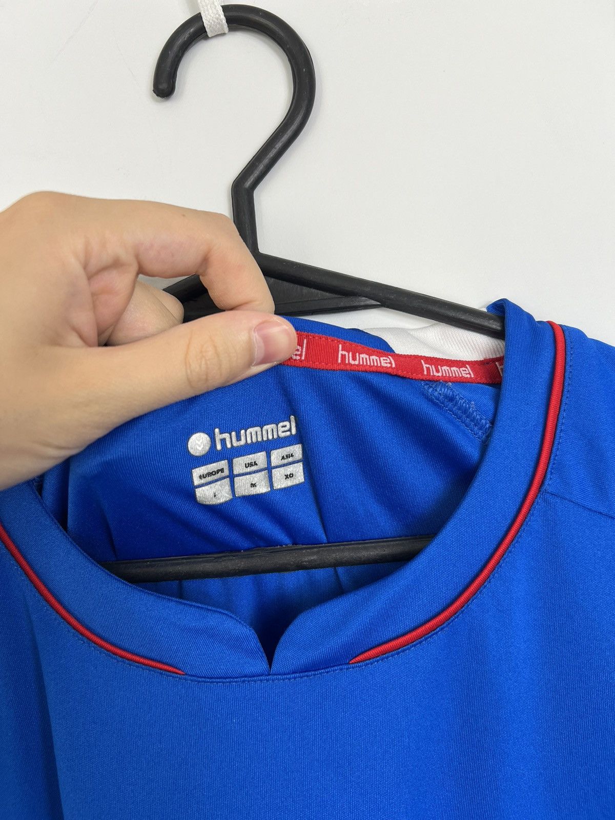 Hummel Hummel Glasgow Rangers 2018/2019 Soccer Jersey Size US M / EU 48-50 / 2 - 3 Thumbnail