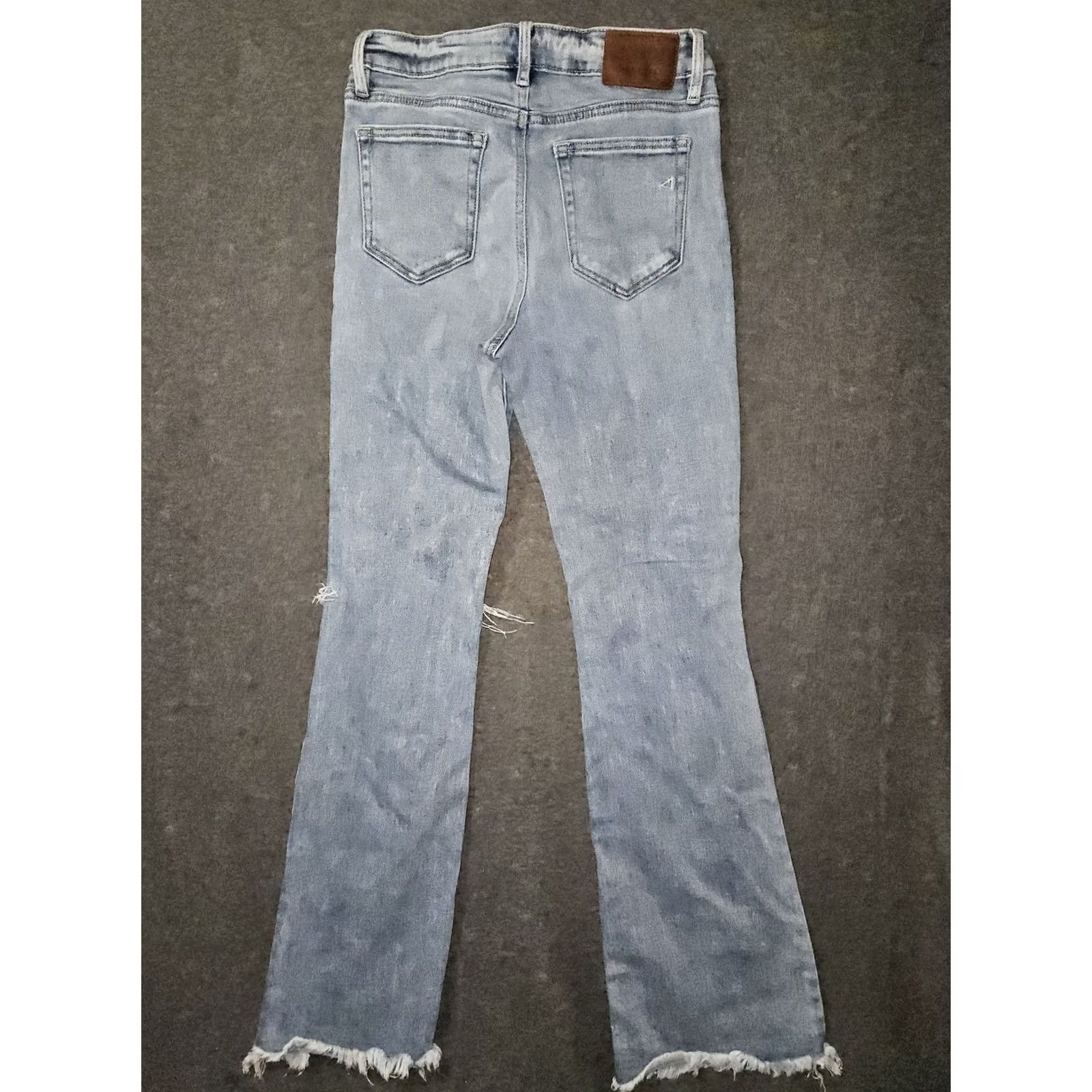 Vintage Hidden Jeans Womens 27 Light Wash Distressed Flare Raw Hem High Rise Stretch Jeans Size 27" / US 4 / IT 40 - 6 Thumbnail