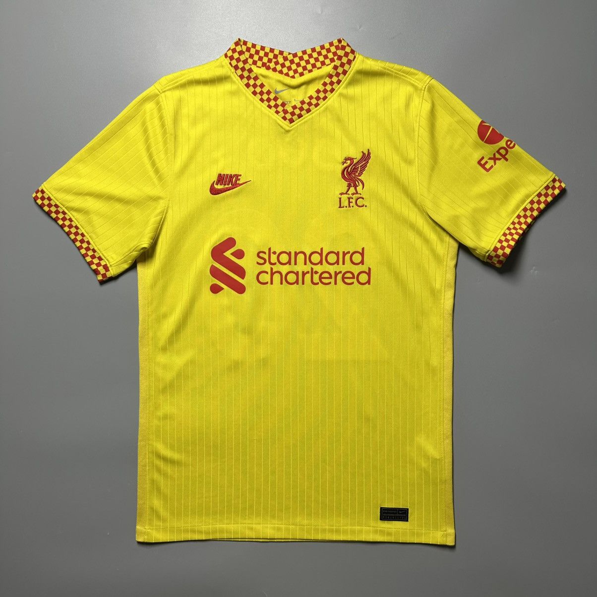 Vintage LIVERPOOL NIKE 2021/2022 SOCCER THIRD JERSEY #20 DIOGO JOTA Size US S / EU 44-46 / 1 - 2 Thumbnail