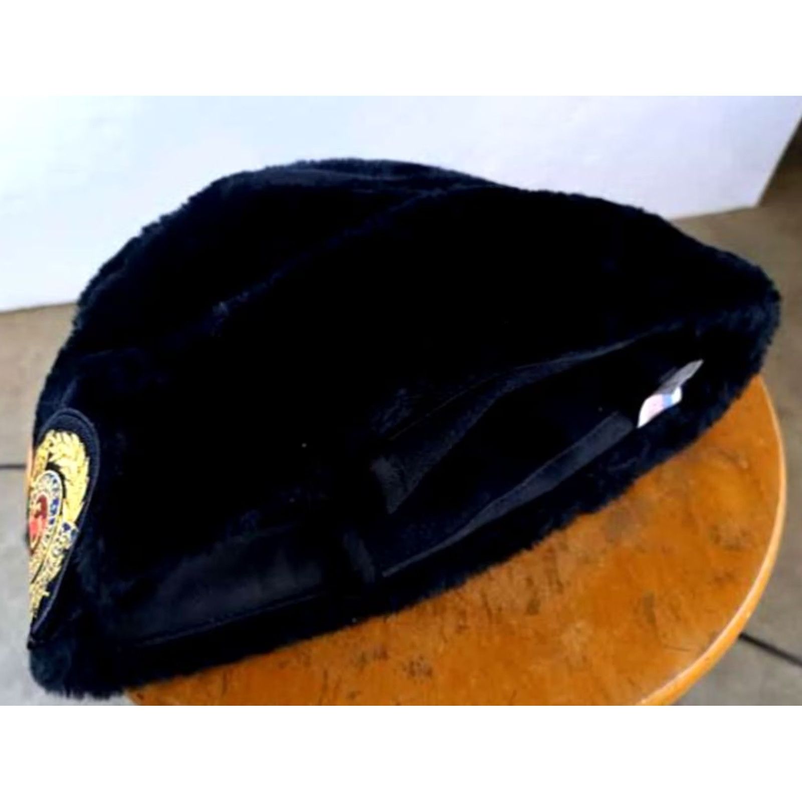 Vintage VINTAGE East Germany Guardsmark Military Police Fur Winter Hat XL Black Mens USA Size ONE SIZE - 7 Thumbnail