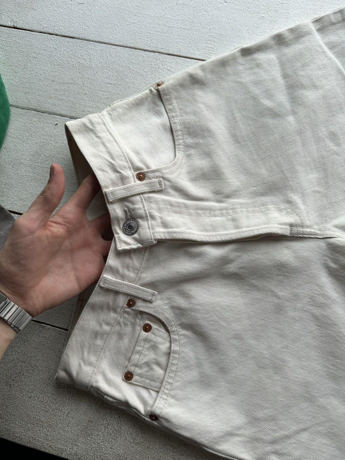 Levi's WHITE🚨Vintage 90s Levis Jeans 597 02 y2k Denim Size US 28 / EU 44 - 9 Thumbnail