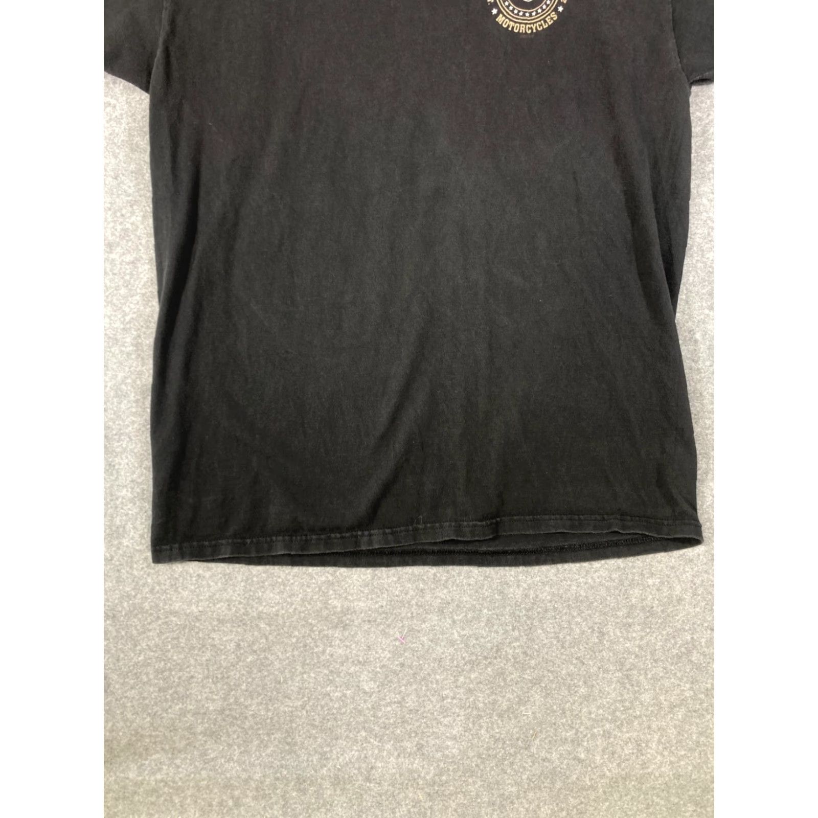 Harley Davidson VINTAGE Harley-Davidson Motorcycle Kuwait 2002 T-Shirt Mens XL Black Short Sleeve Crew Neck Logo VTG Size US XL / EU 56 / 4 - 4 Thumbnail