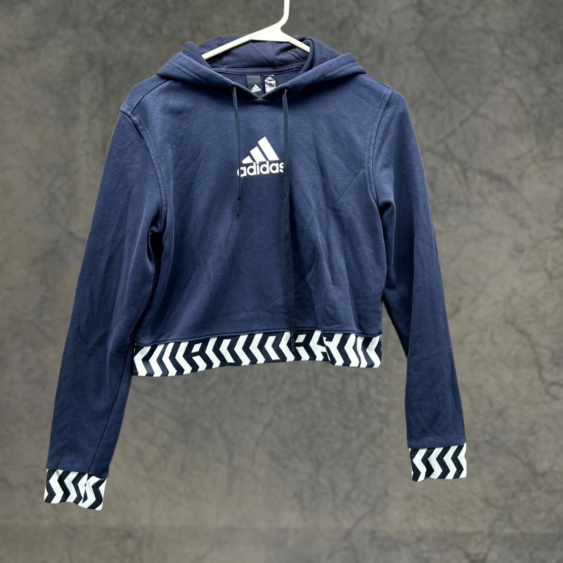 Adidas VINTAGE Adidas Sweater Women Small Jacket Blue Navy Cropped Hoodie Pullover Trefoil Crewneck Sweatshirt Size S / US 4 / IT 40 - 1 Thumbnail