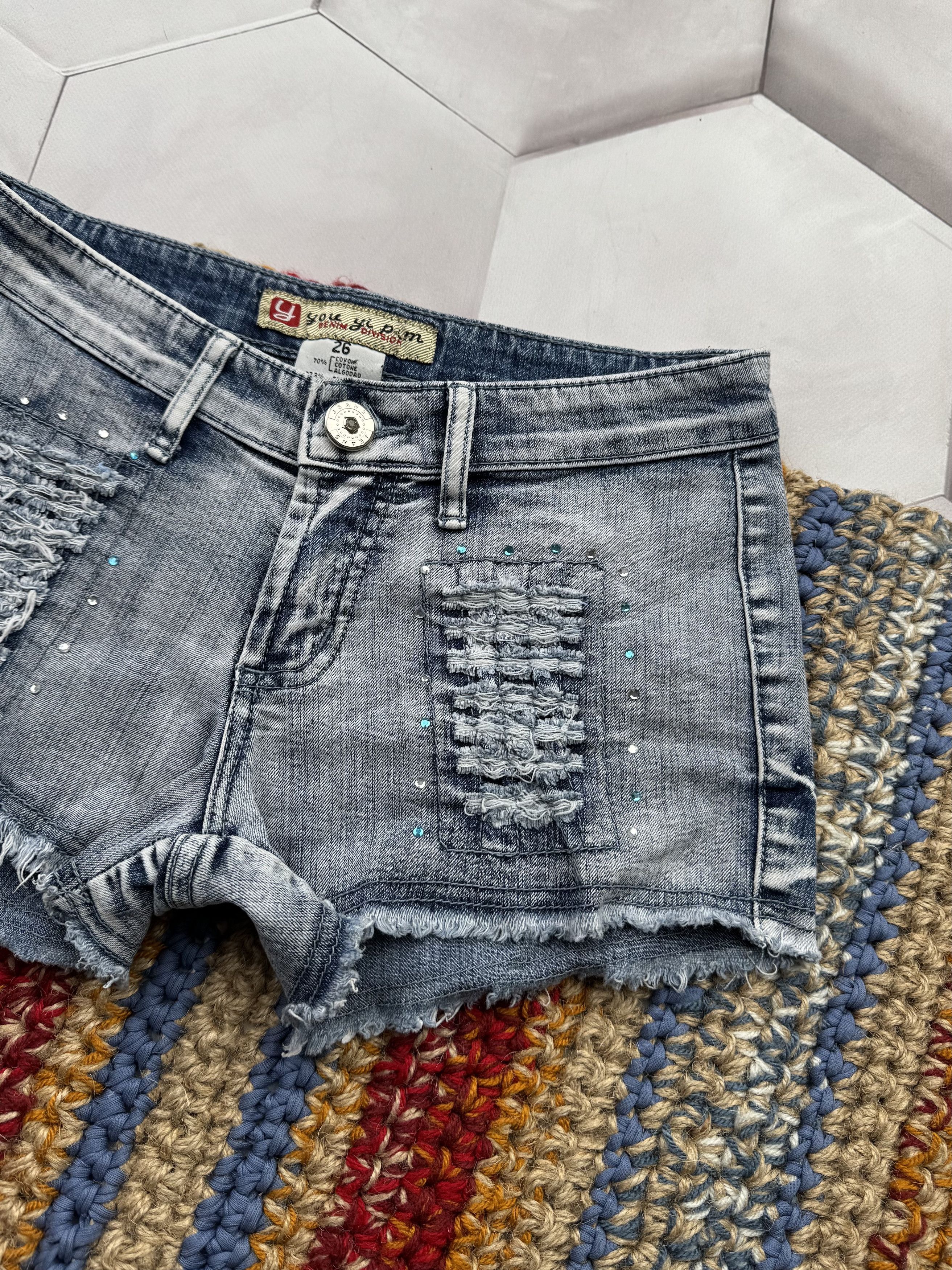 Japanese Brand Vintage Denim Mini Shorts (E4) Size 26" / US 2 / IT 38 - 3 Thumbnail