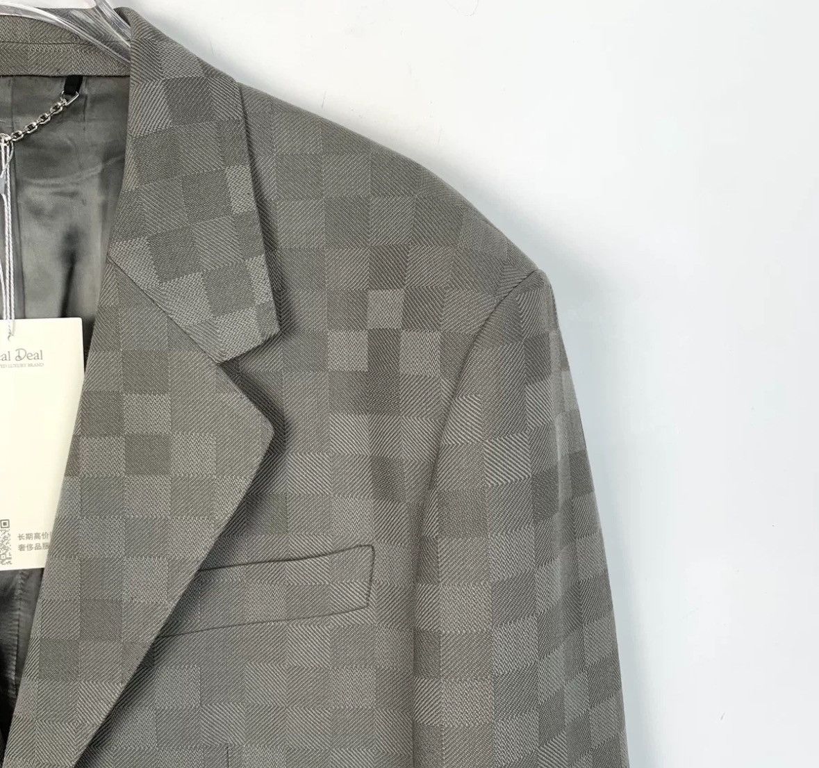 Louis Vuitton Louis Vuitton LV grey checkerboard long sleeved suit jacket Size US M / EU 48-50 / 2 - 3 Thumbnail