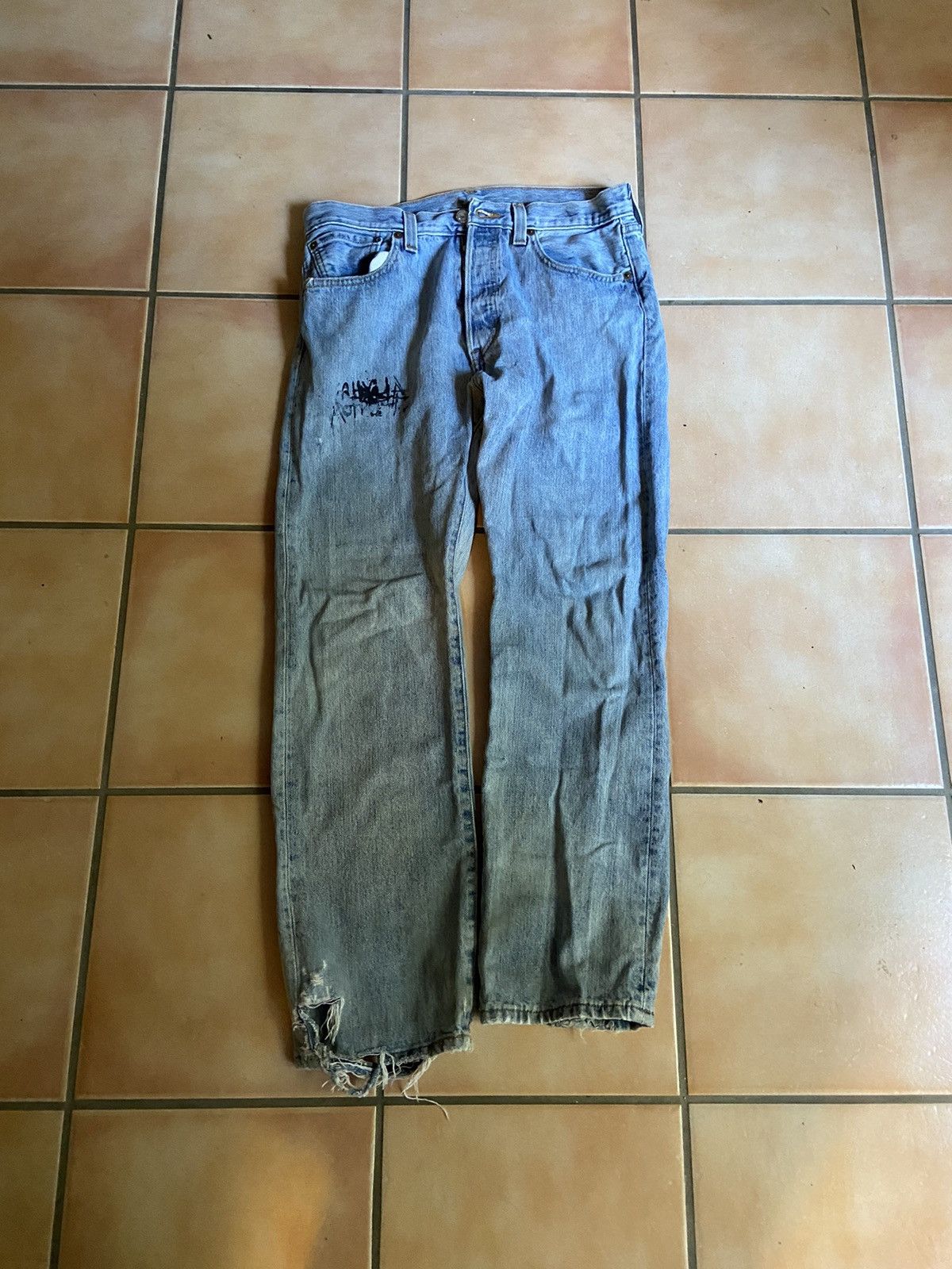 Levi's × Vintage Levis vintage light wash denim Size US 32 / EU 48 - 1 Thumbnail