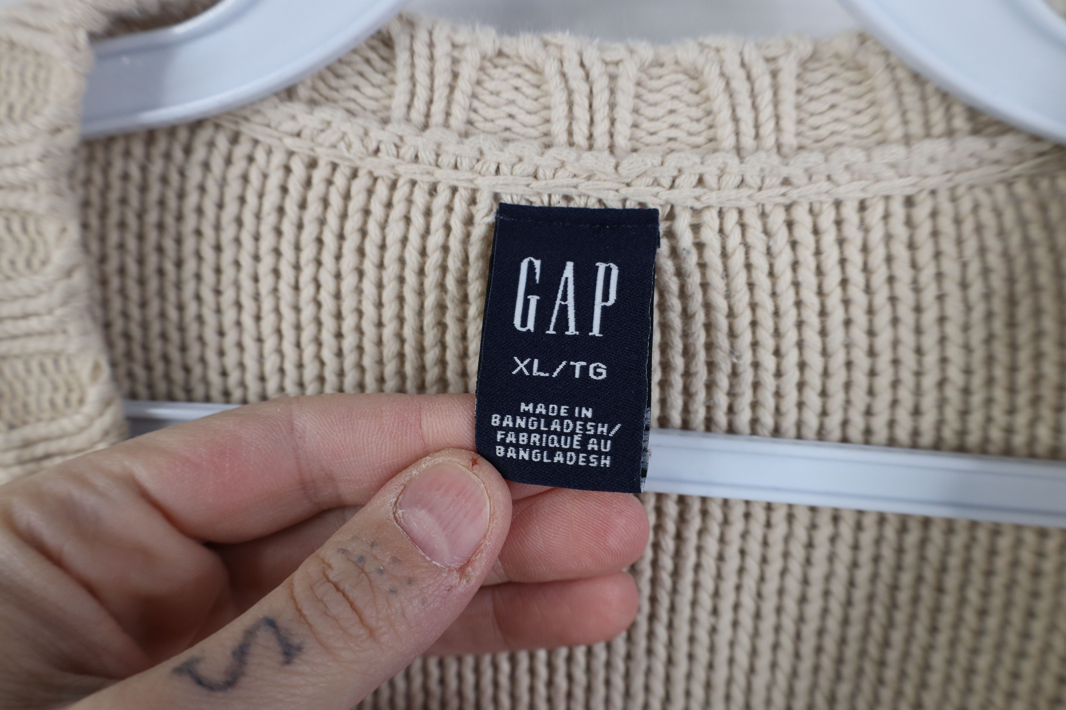 Gap Vintage Y2K 2001 Gap Heavyweight Knit V-Neck Sweater Beige Size US XL / EU 56 / 4 - 4 Thumbnail