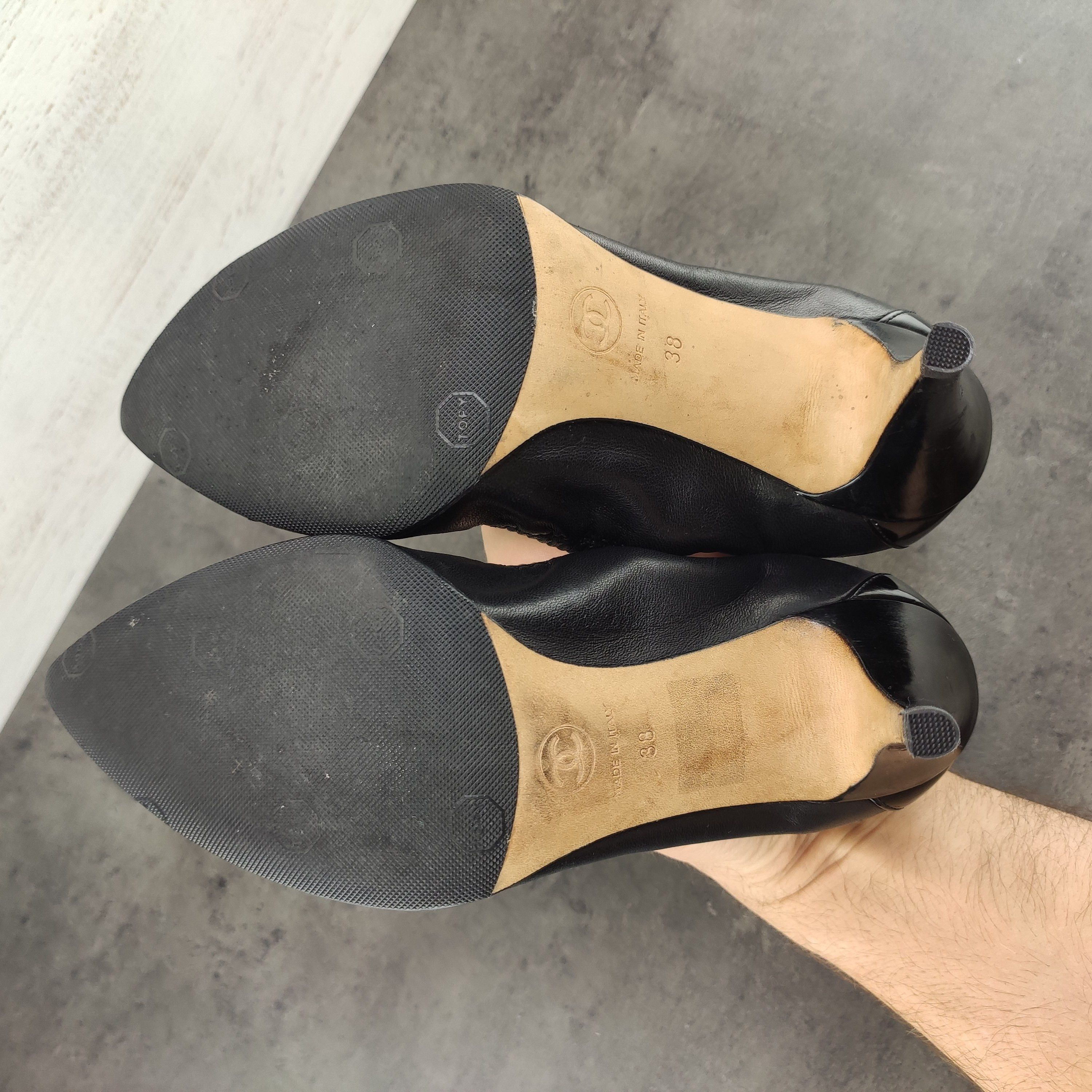Chanel Chanel black leather patent toe heels Size US 8 / IT 38 - 6 Thumbnail
