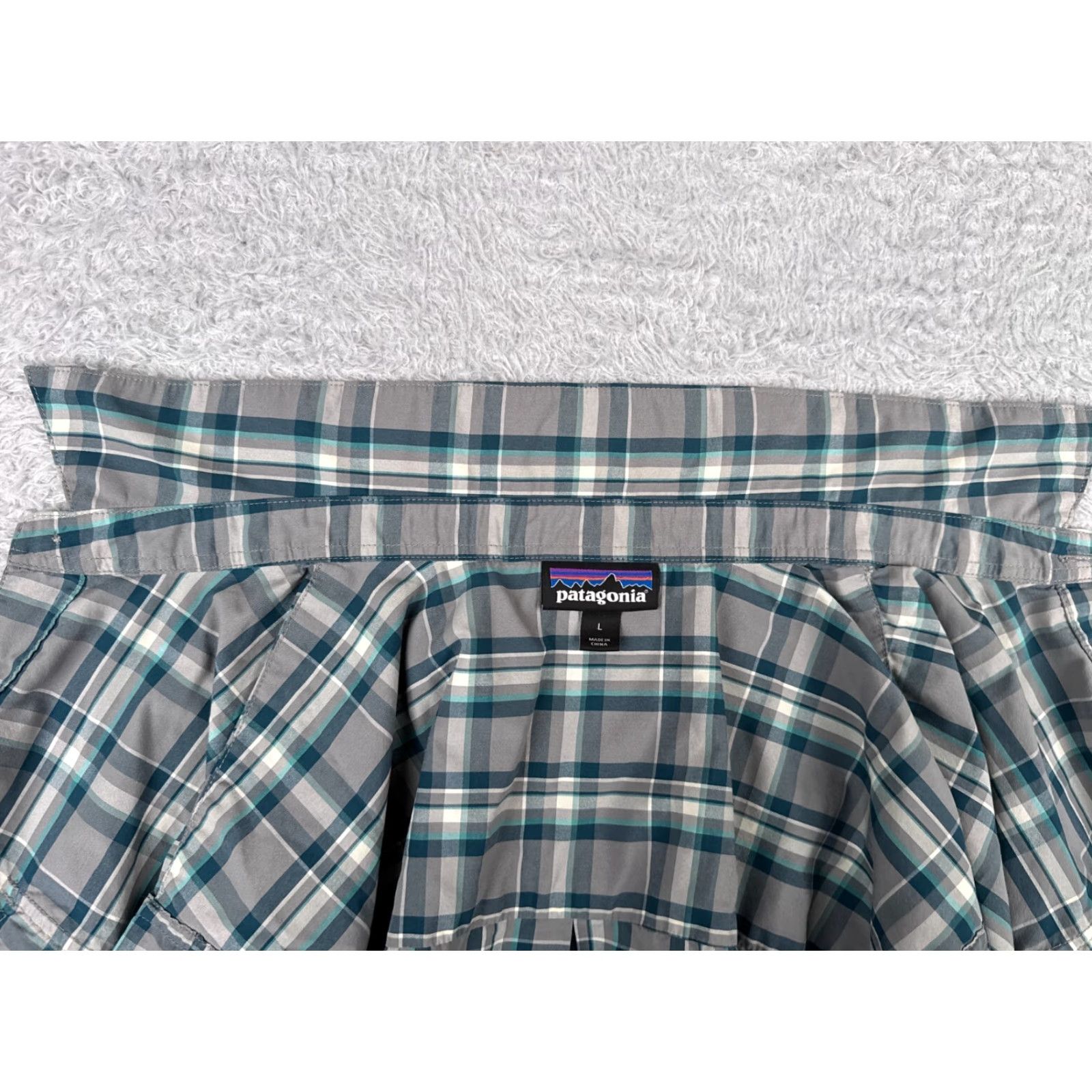 Patagonia Patagonia Shirt Mens Large Gray Teal Plaid 100% Polyester Button Up Casual, Travel, Wedding Men’s Shirt Size US L / EU 52-54 / 3 - 2 Thumbnail