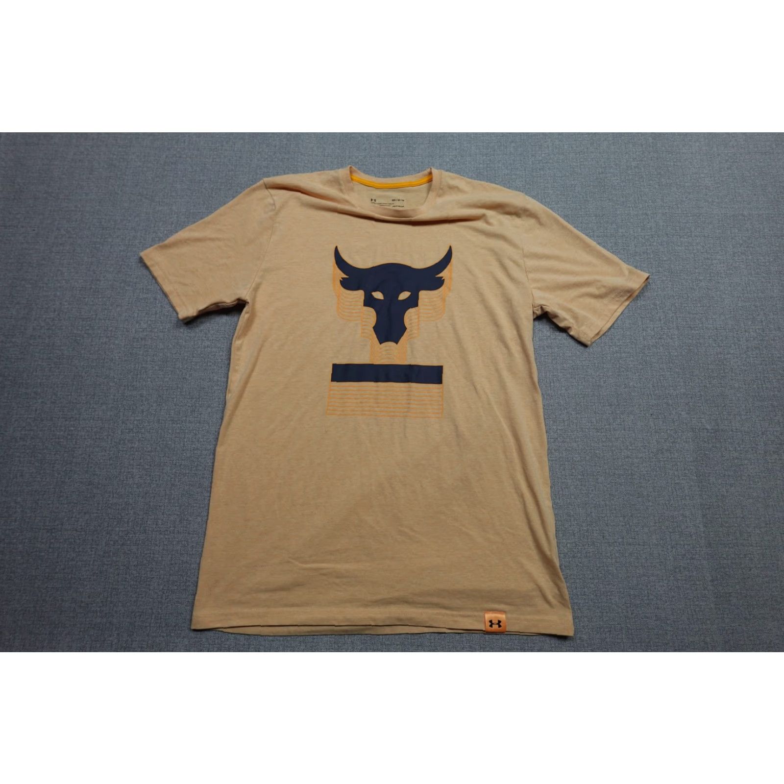 Under Armour Under Armour Shirt Mens Medium Project Rock Bull Graphic HeatGear Athletic Tee Sports Shirt Mens Medium Beige Size US M / EU 48-50 / 2 - 4 Thumbnail