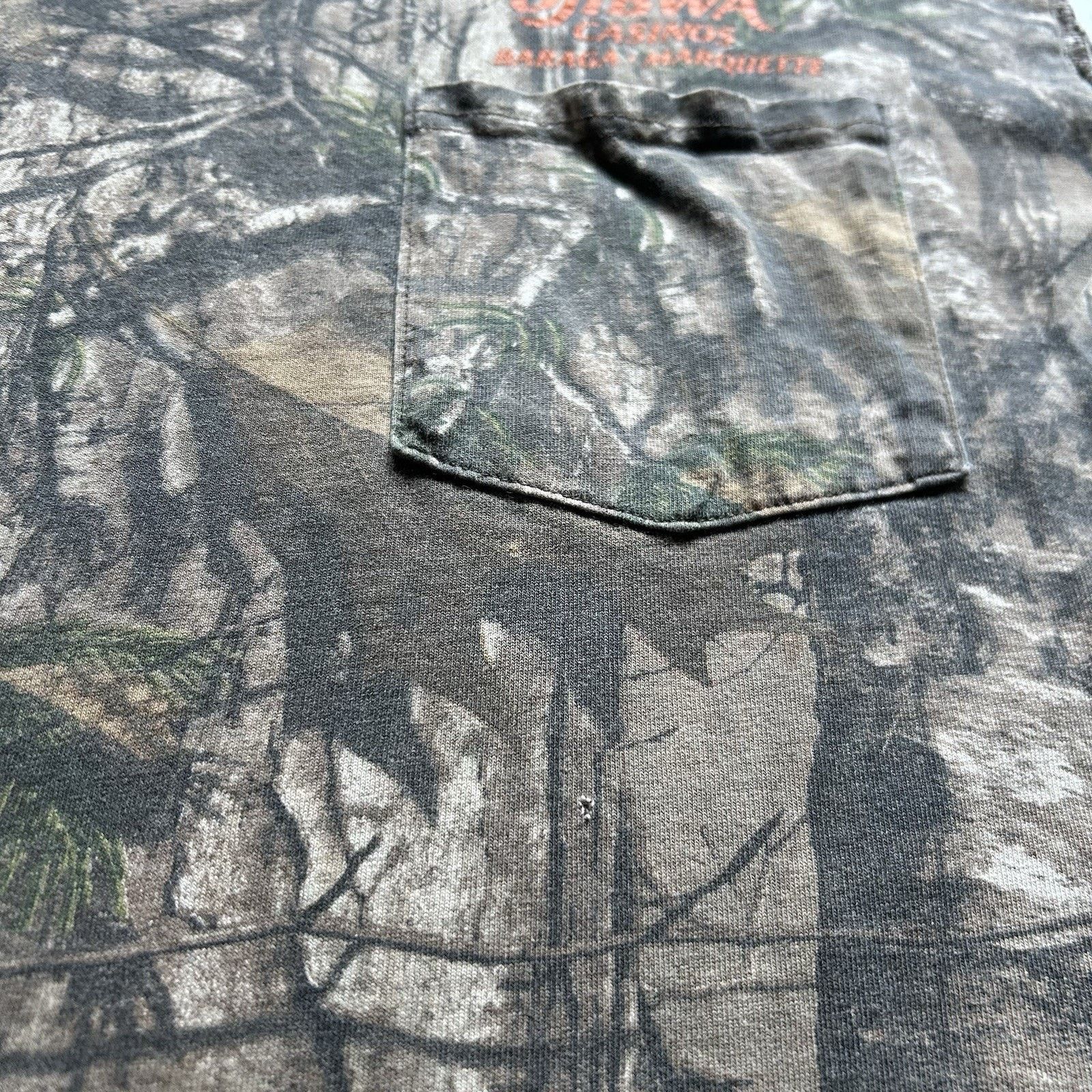 Realtree Vintage Russell Sleeveless Pocket Shirt Large Real Tree Camo Size US L / EU 52-54 / 3 - 7 Thumbnail