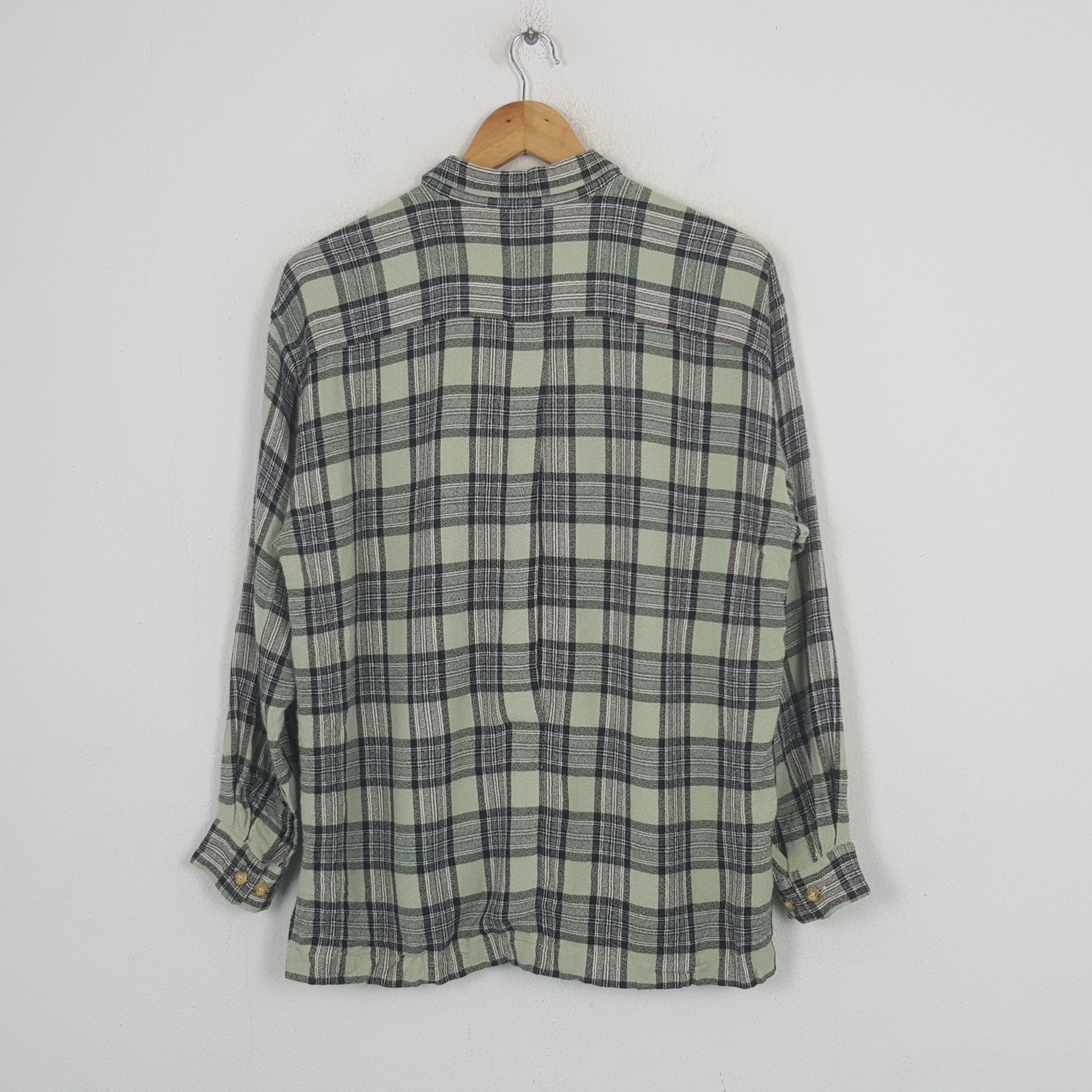Issey Miyake Vintage Issey Miyake Japanese Designer Button Up Shirt RR21 Size US S / EU 44-46 / 1 - 2 Thumbnail