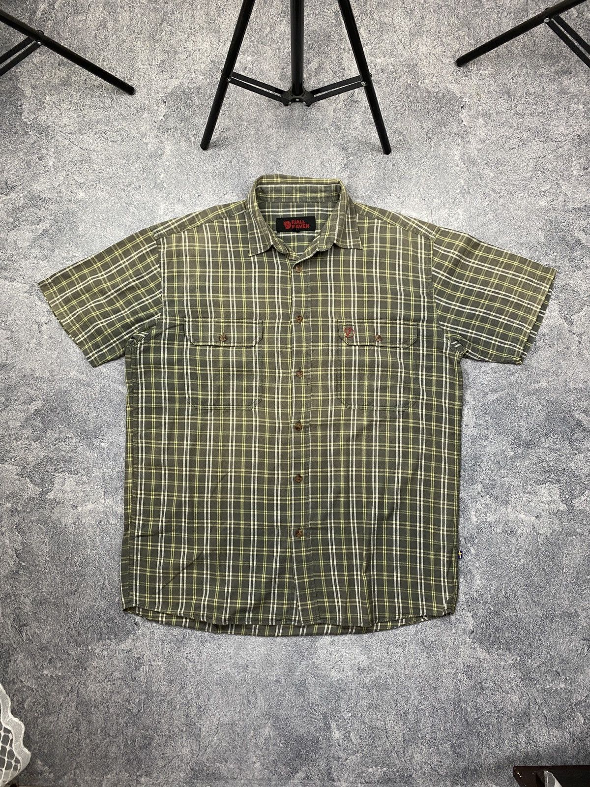 Fjallraven × Vintage Fjallraven Short Sleeve Button Up Faded T-shirt Check Tee Size US L / EU 52-54 / 3 - 1 Thumbnail