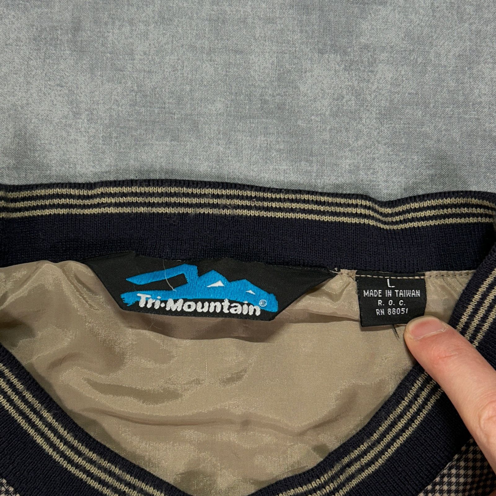 Other VTG Tri-Mountain old money golf windbreaker sweatshirt mns L Size US L / EU 52-54 / 3 - 3 Thumbnail