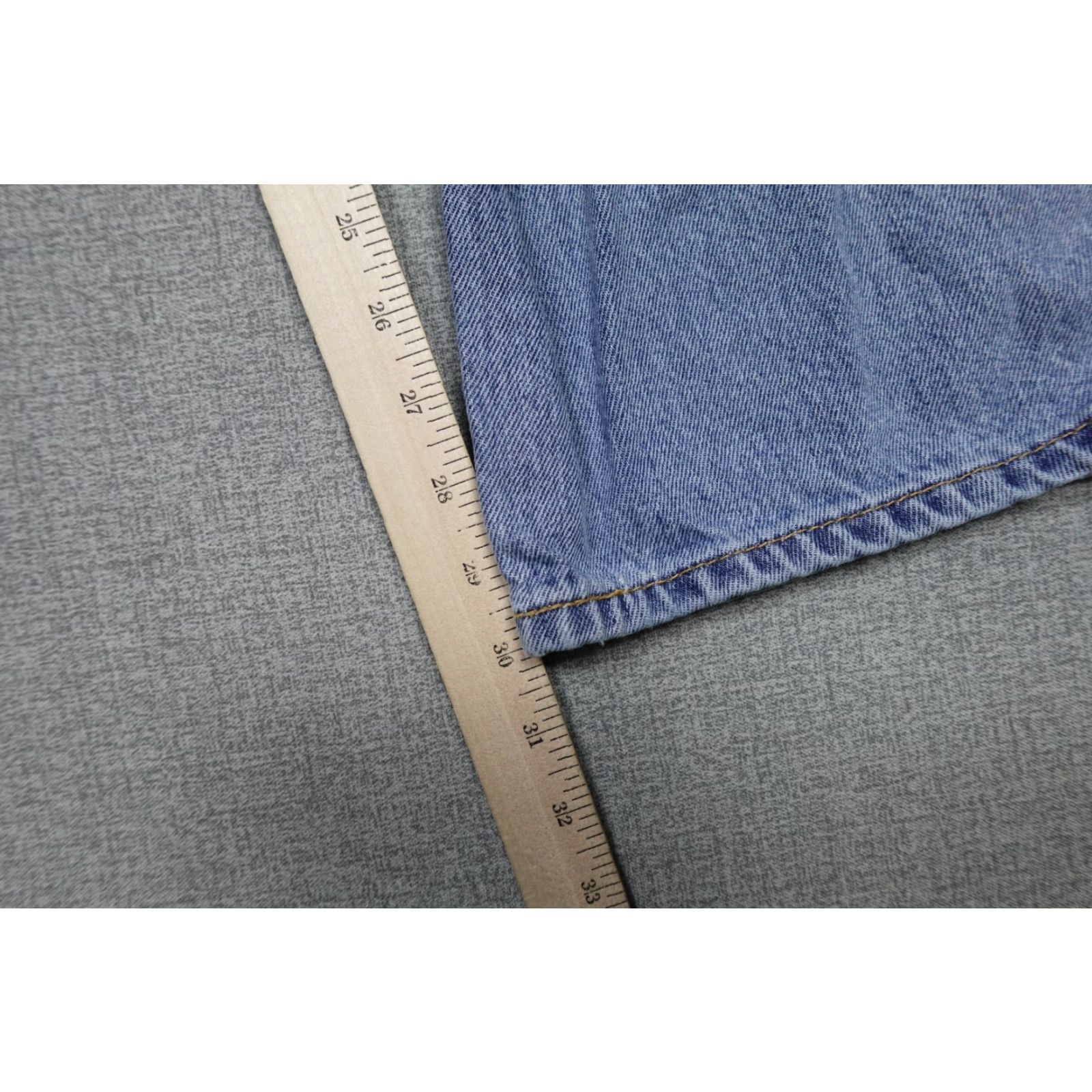 Levi's VINTAGE Levi's 550 Jeans Mens 36x30 Blue Relaxed Fit Light Wash Western Cowboy Rancher Jeans Size US 36 / EU 52 - 7 Thumbnail