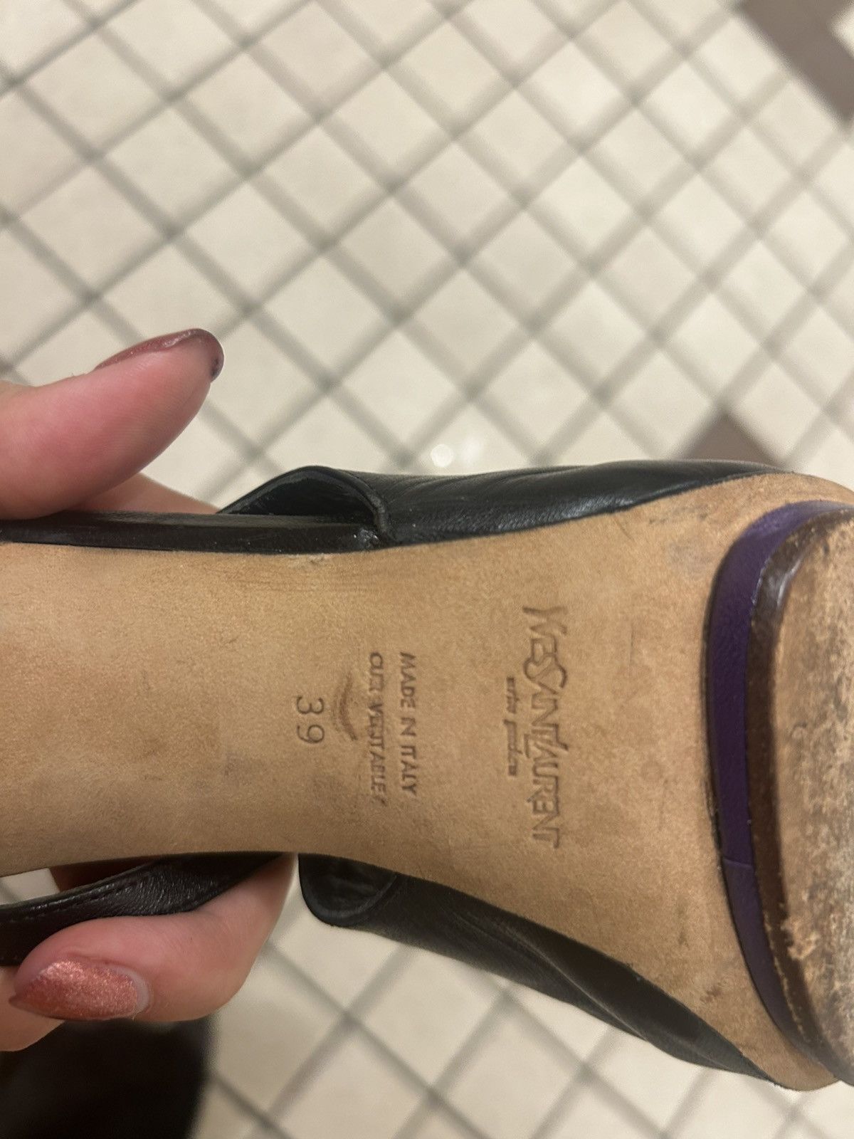 Yves Saint Laurent Yves Saint Laurent by Tom Ford Dali Lip Heel Size US 9 / IT 39 - 4 Thumbnail