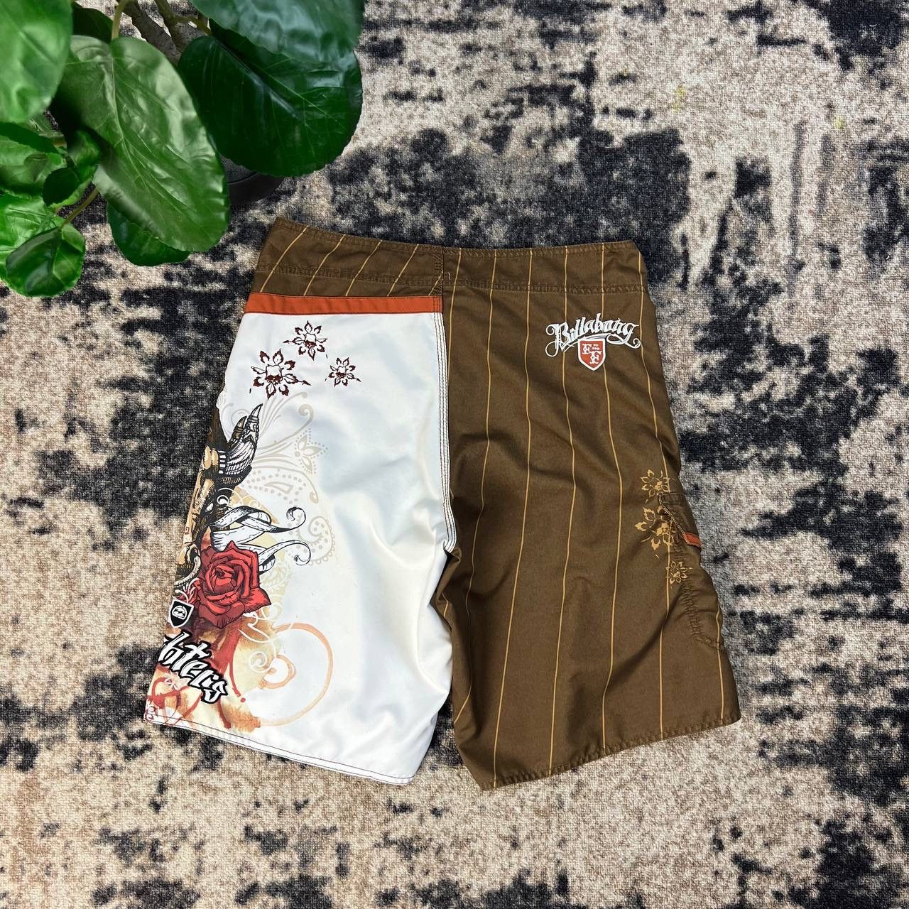 Billabong Billabong Vintage Y2K Big Logo Surf Style Shorts Size US 33 - 2 Thumbnail