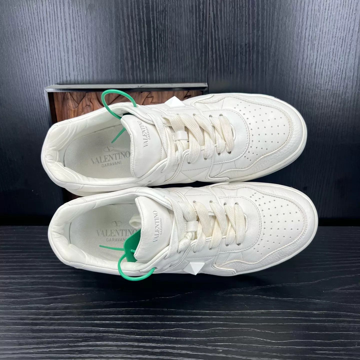 Valentino Valentino One Stud 42 New w/box & accs Size US 9 / EU 42 - 6 Thumbnail