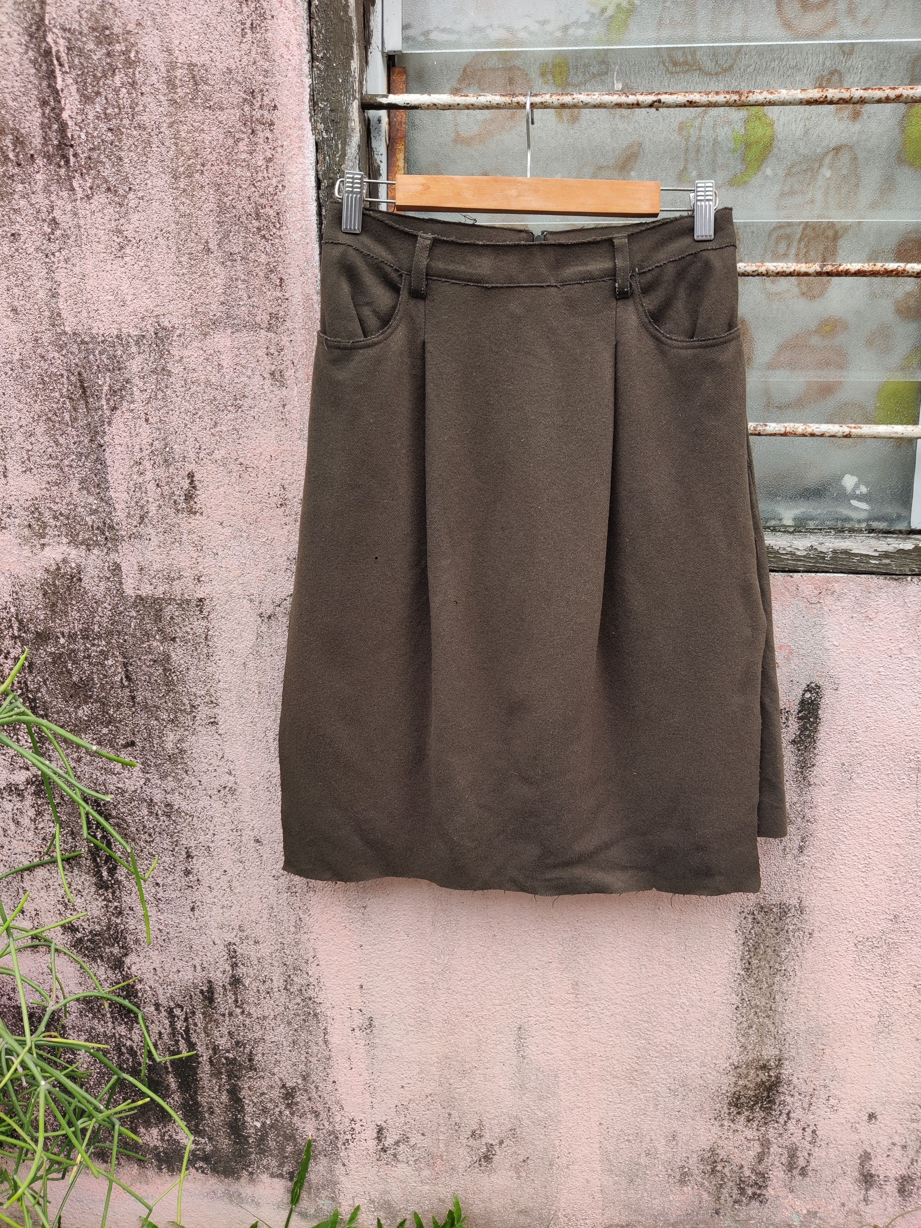 Acne Studios Vintage Acne Studio Distructive Wool Glide Paw14 Skirt Size 26" / US 2 / IT 38 - 2 Thumbnail