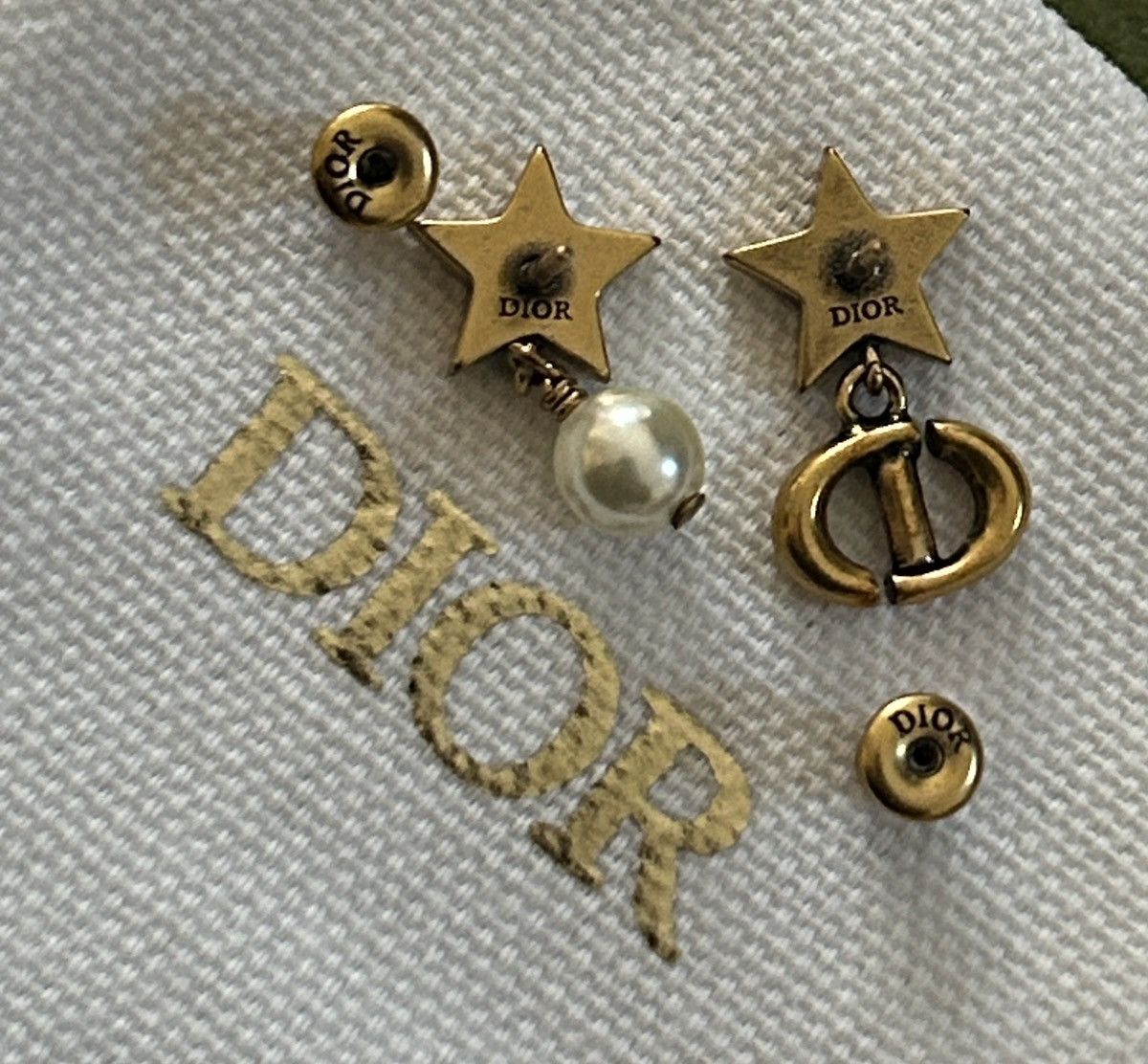 Dior DIOR LUCKY CHARMS STUD EARRINGS Antique Gold-Finish Metal Size ONE SIZE - 6 Thumbnail